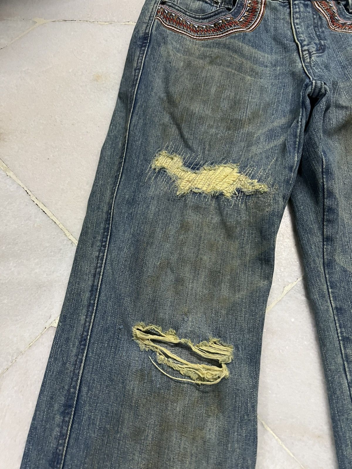 Japanese Brand × Jean × Vintage Japanese brand exhibitionist Distress Dirty Jean Size US 32 / EU 48 - 6 Thumbnail