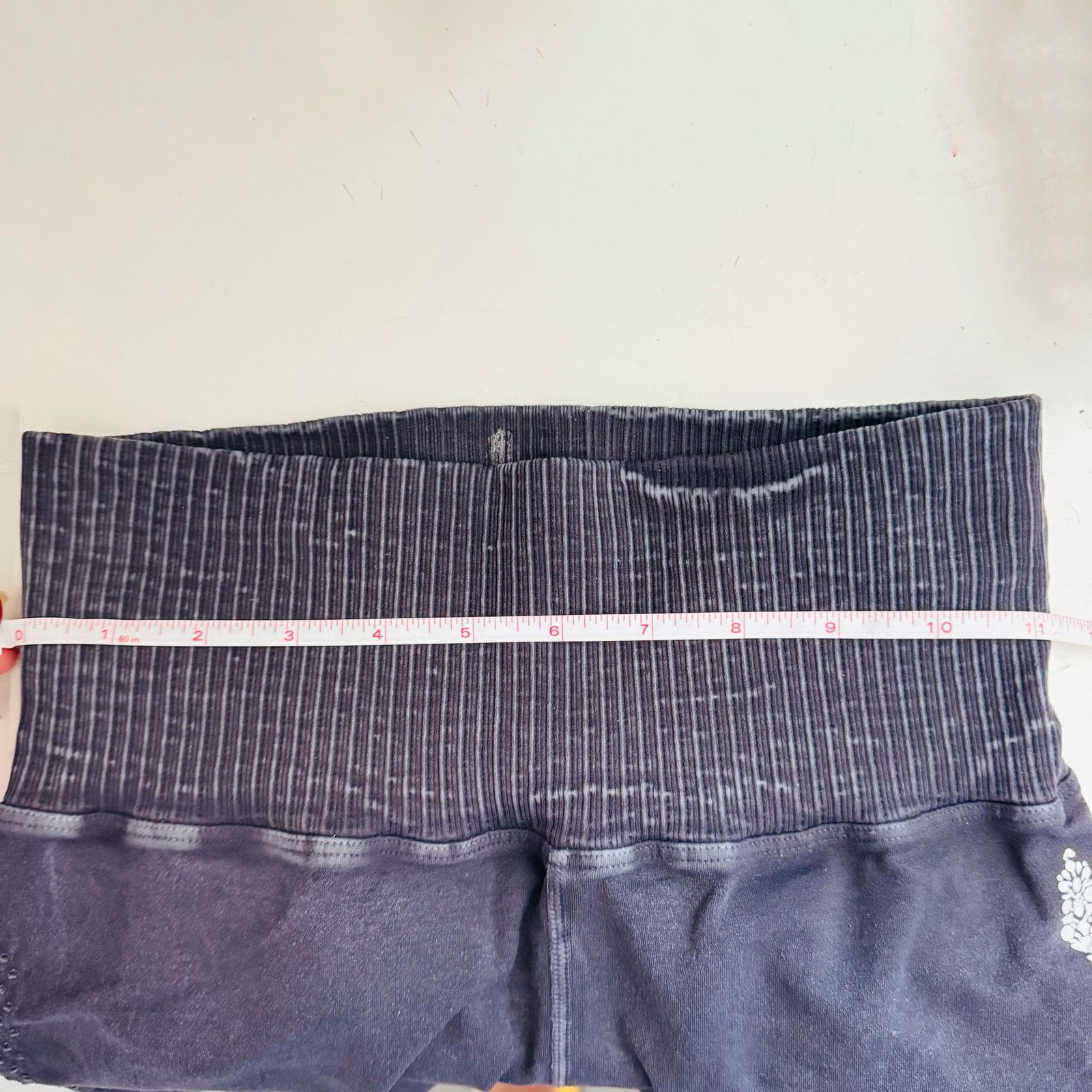 Free People FREE PEOPLE Washed Black Good Karma High Rise $50 Mini Short Size 28" / US 6 / IT 42 - 17 Thumbnail