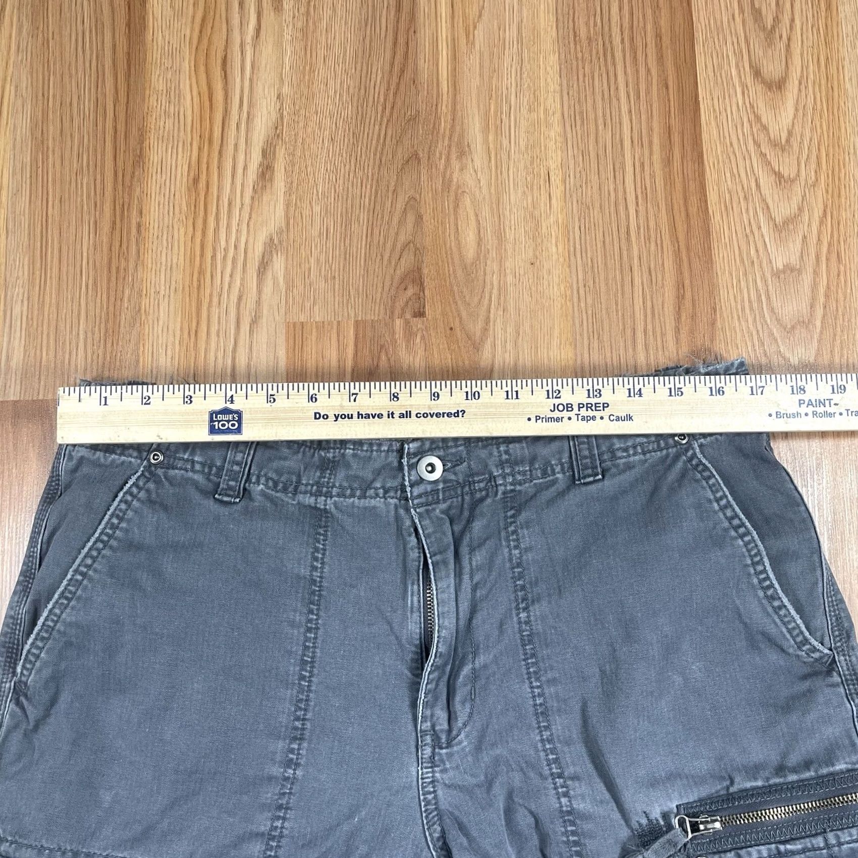Vintage Kirra Cargo Shorts Mens 34W Gray Khaki Utility Flat Front Pockets 100% Cotton - Vintage - Sales Size US 34 / EU 50 - 3 Thumbnail