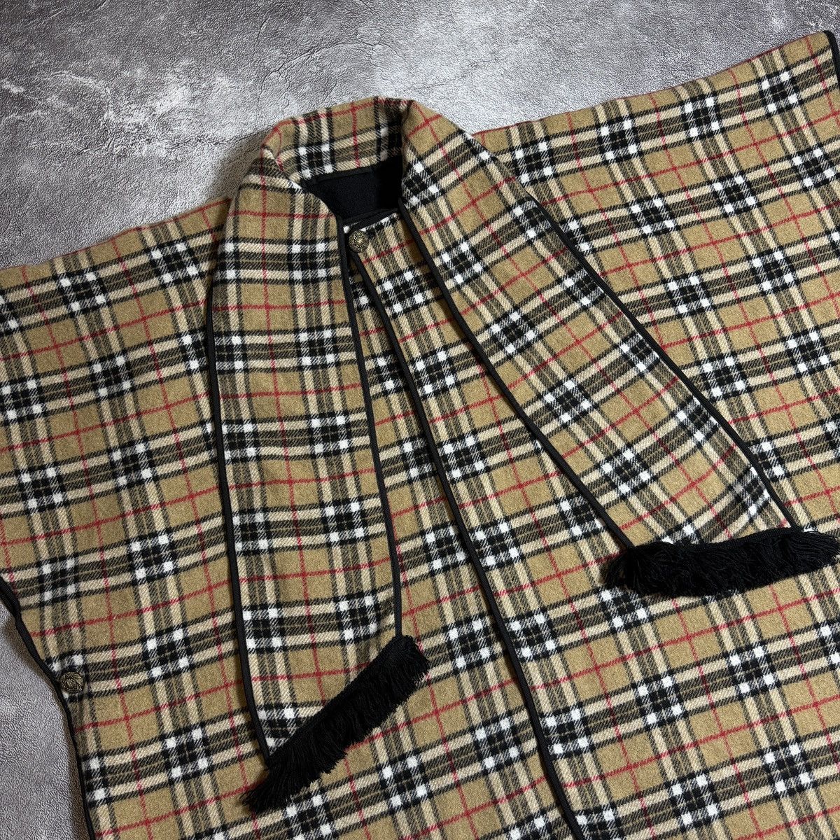 Burberry Burberry’s Reversible Wool Poncho Nova Check Black Size ONE SIZE - 7 Thumbnail