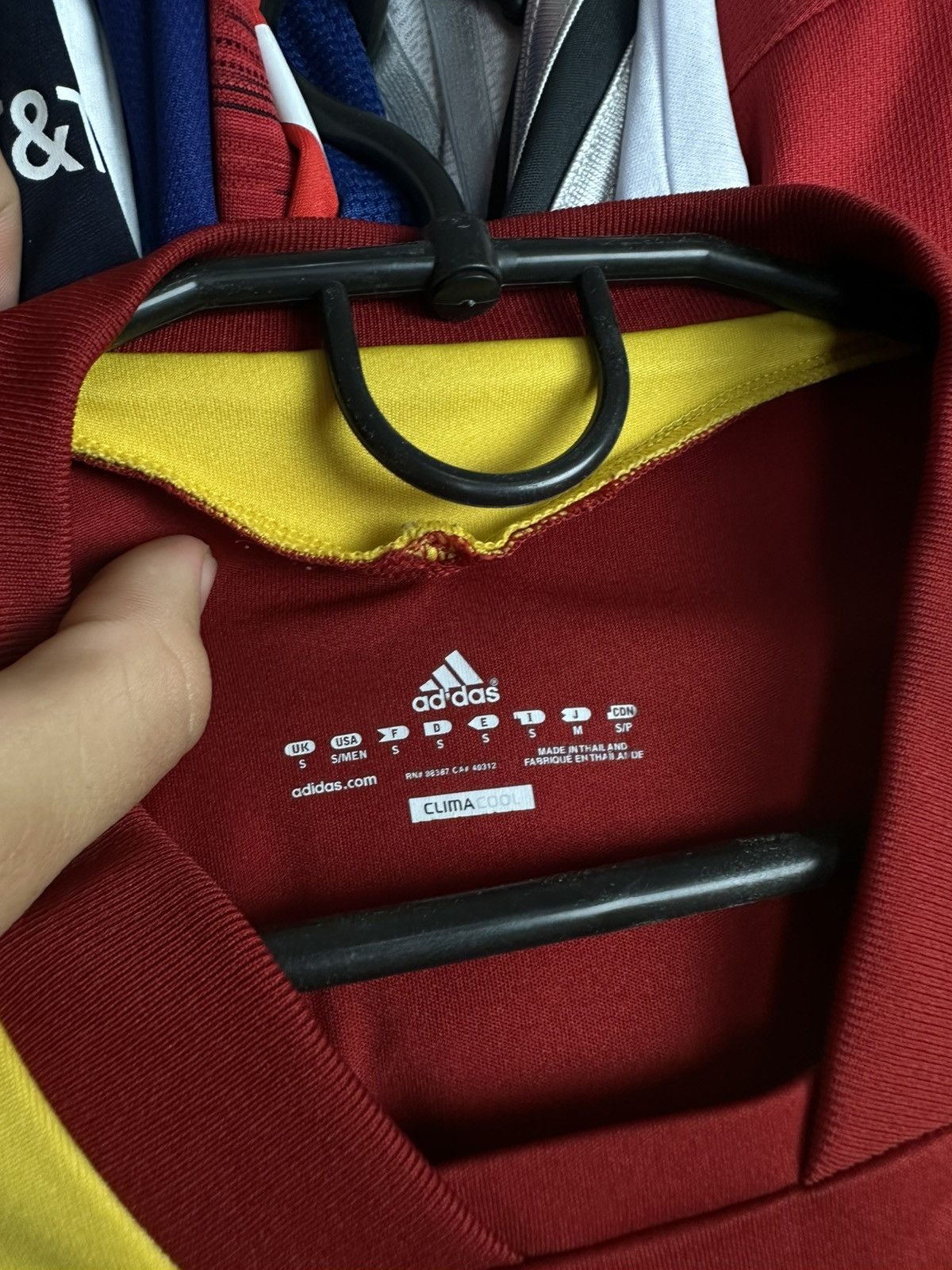 Adidas SPAIN 2013 2014 HOME FOOTBALL SHIRT SOCCER JERSEY ADIDAS Size US S / EU 44-46 / 1 - 3 Thumbnail