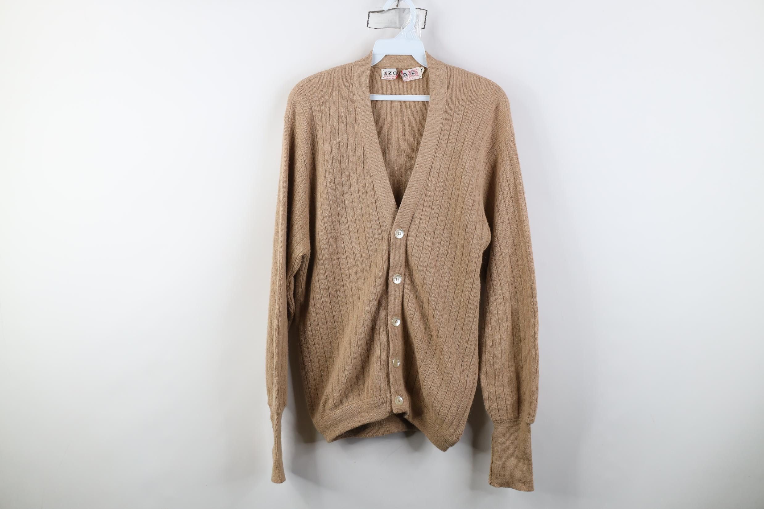 Izod Vintage 70s Izod of London Button Ribbed Knit Sweater USA Size US M / EU 48-50 / 2 - 1 Thumbnail