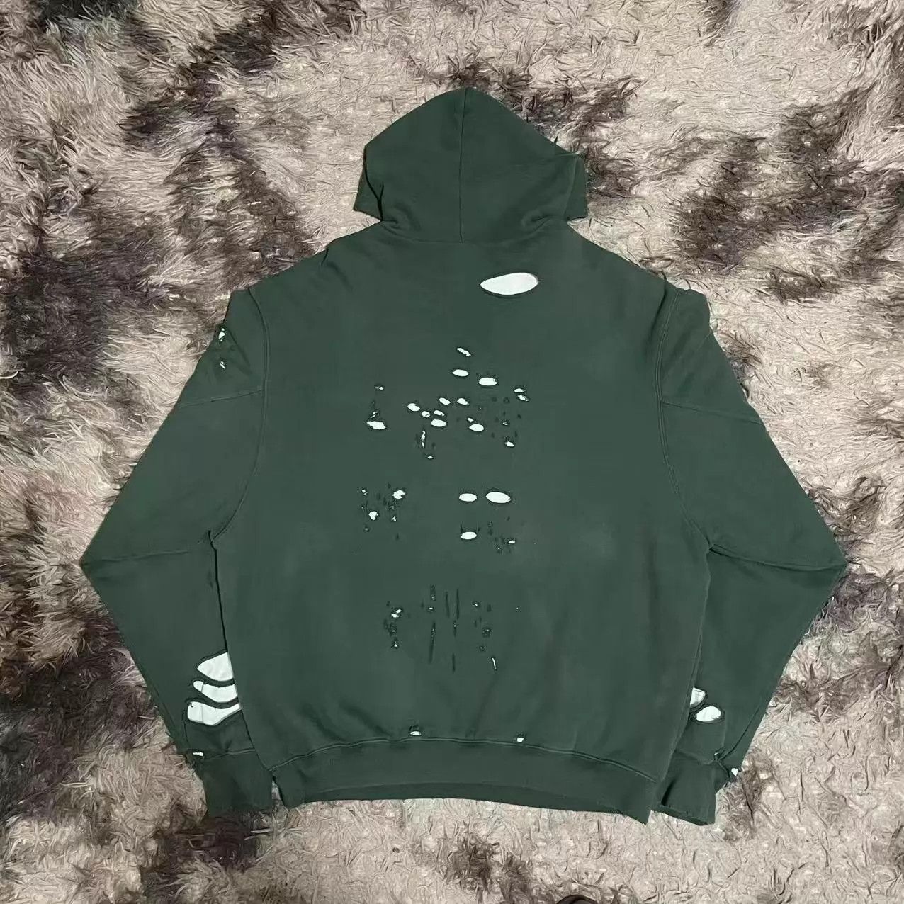 Balenciaga Balenciaga Knife Cut Logo Hoodie XXS Size US XXS / EU 40 - 2 Thumbnail
