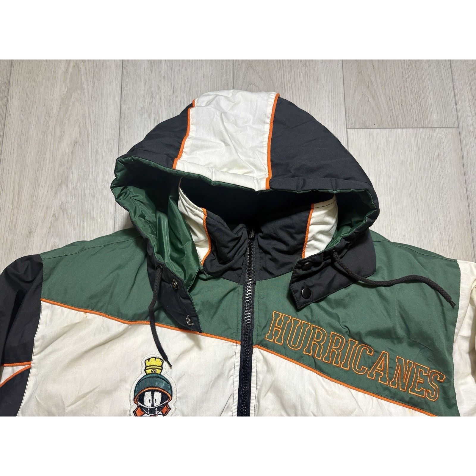 NFL Daniel Young X Looney Tunes Miami Hurricanes Puffer L Size US L / EU 52-54 / 3 - 8 Thumbnail