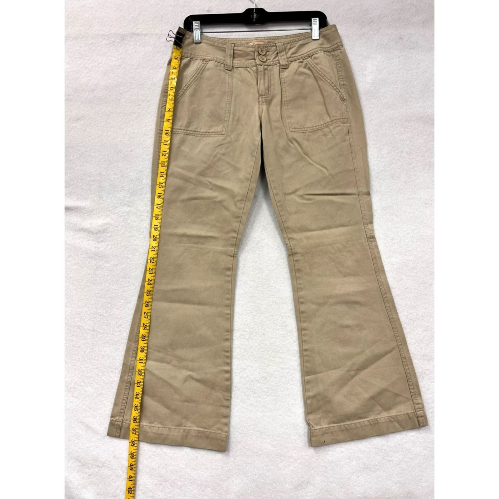 Aeropostale Aeropostale Womens Pants Khaki Flare 5/6 Short Cotton 100% Size 5/6 Womens Flared Khakis"} Size 27" / US 4 / IT 40 - 7 Thumbnail