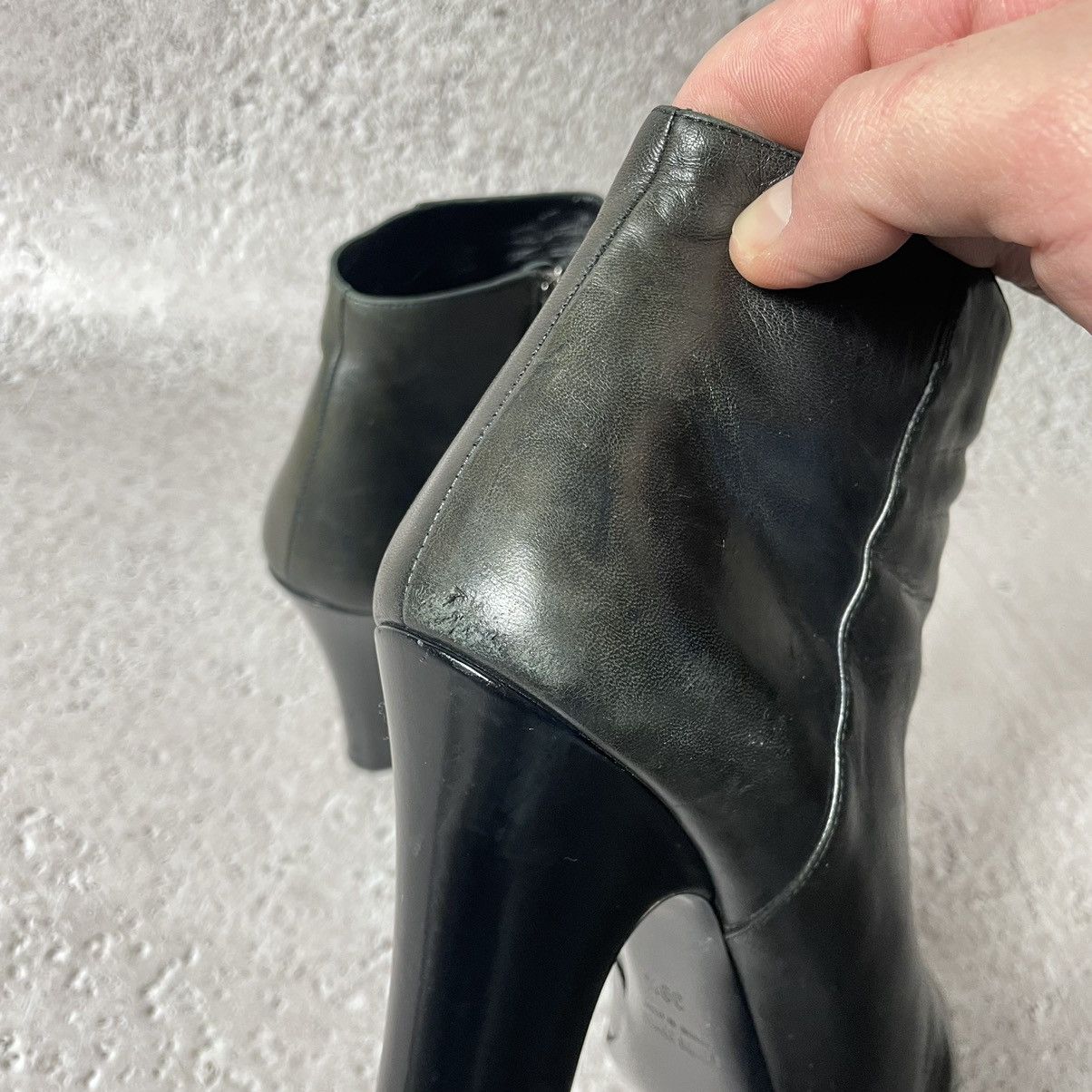 Prada × Vintage Mi Miu Black Leather Ankle Boots sz 39 Size US 9.5 / IT 39.5 - 6 Thumbnail