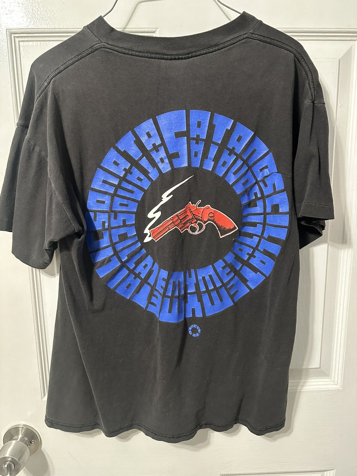 Brockum Vintage 90s Sound Garden Revolver Tee Size US M / EU 48-50 / 2 - 5 Thumbnail