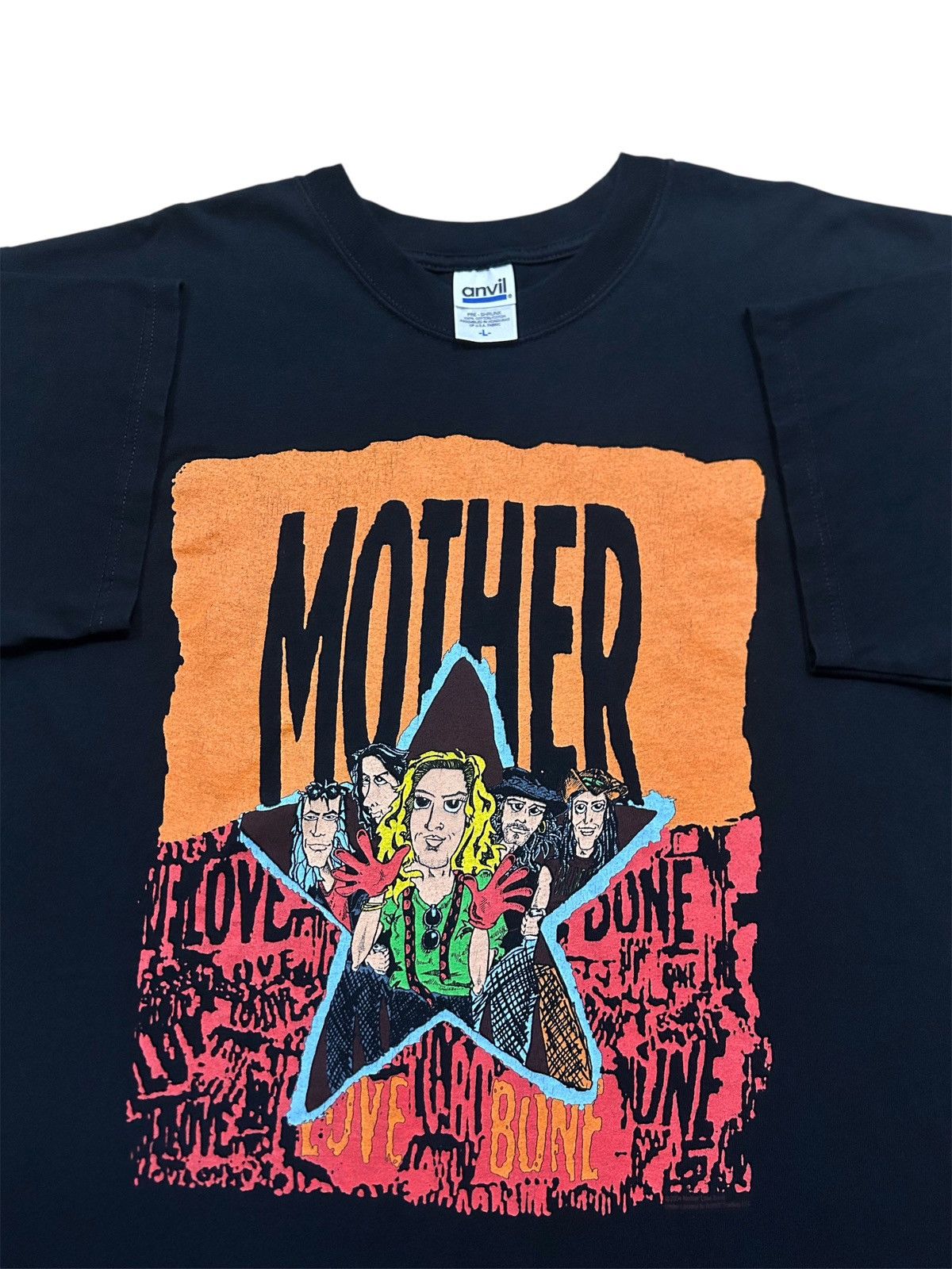 Band Tees 2004 Mother Love Bone Grunge Band Tshirt Size US L / EU 52-54 / 3 - 1 Thumbnail