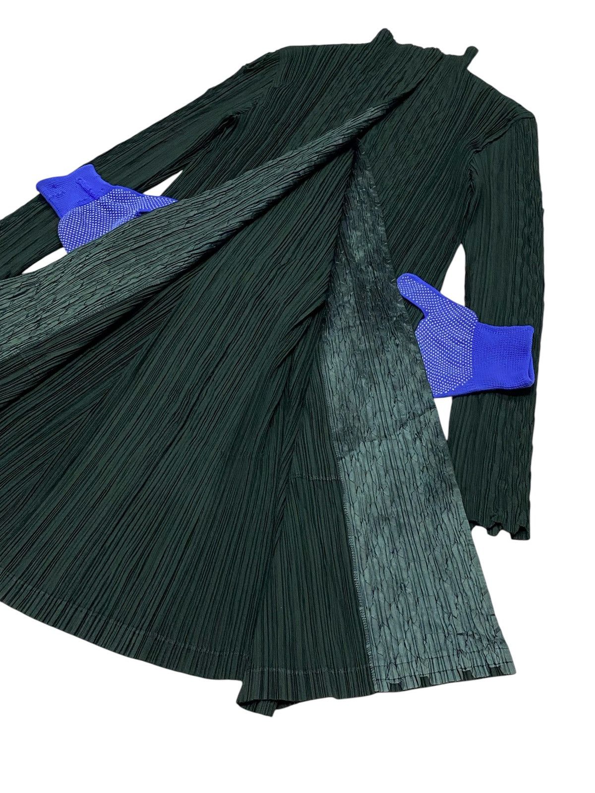 Issey Miyake Fete Issey Miyake Plated Cardigan Fish Scales On the Sleeves Size M / US 6-8 / IT 42-44 - 9 Thumbnail