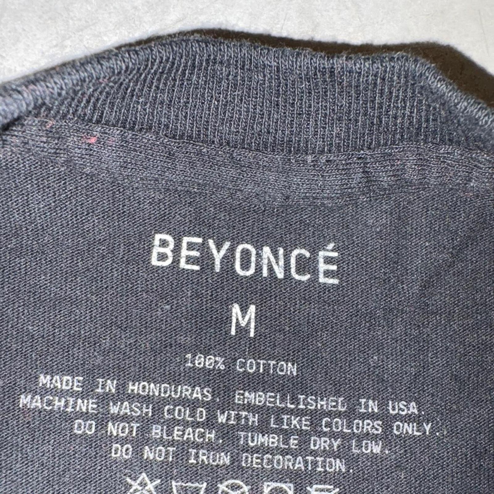 Other Beyonce renaissance shirt m Size US M / EU 48-50 / 2 - 3 Thumbnail