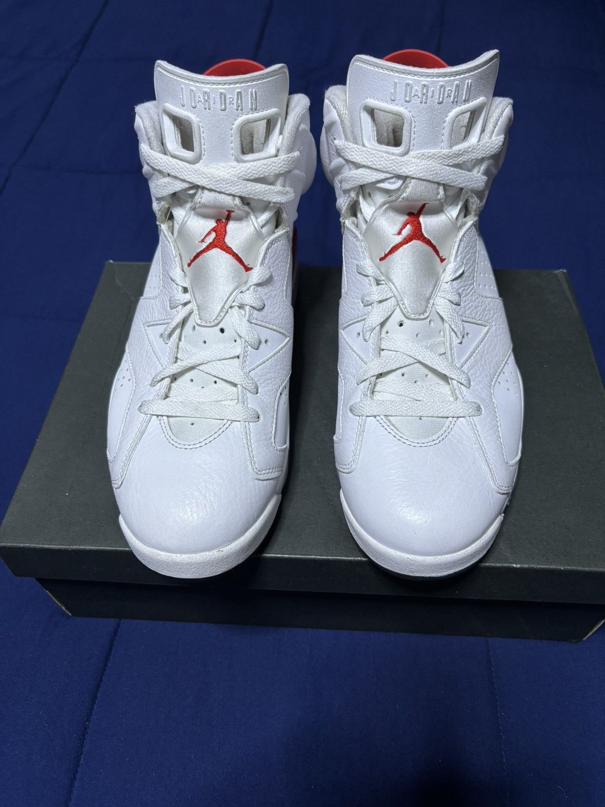 Jordan Brand Jordan 6 Retro Red Oreo 2022 Size 10 Size US 10 / EU 43 - 1 Thumbnail