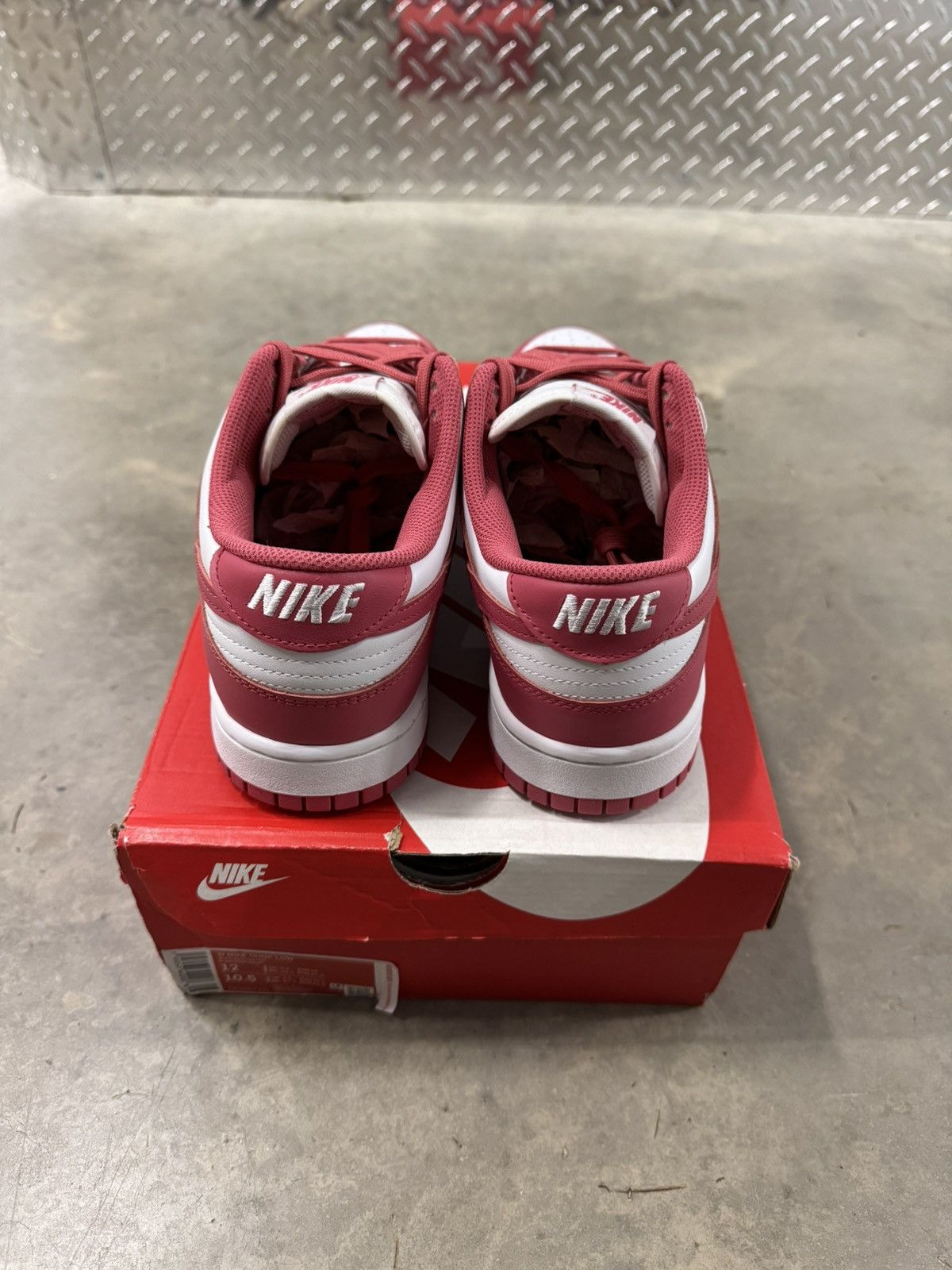 Nike Nike Dunk Low WMNS Archeo Pink Size 12W Size US 12 / IT 42 - 5 Thumbnail