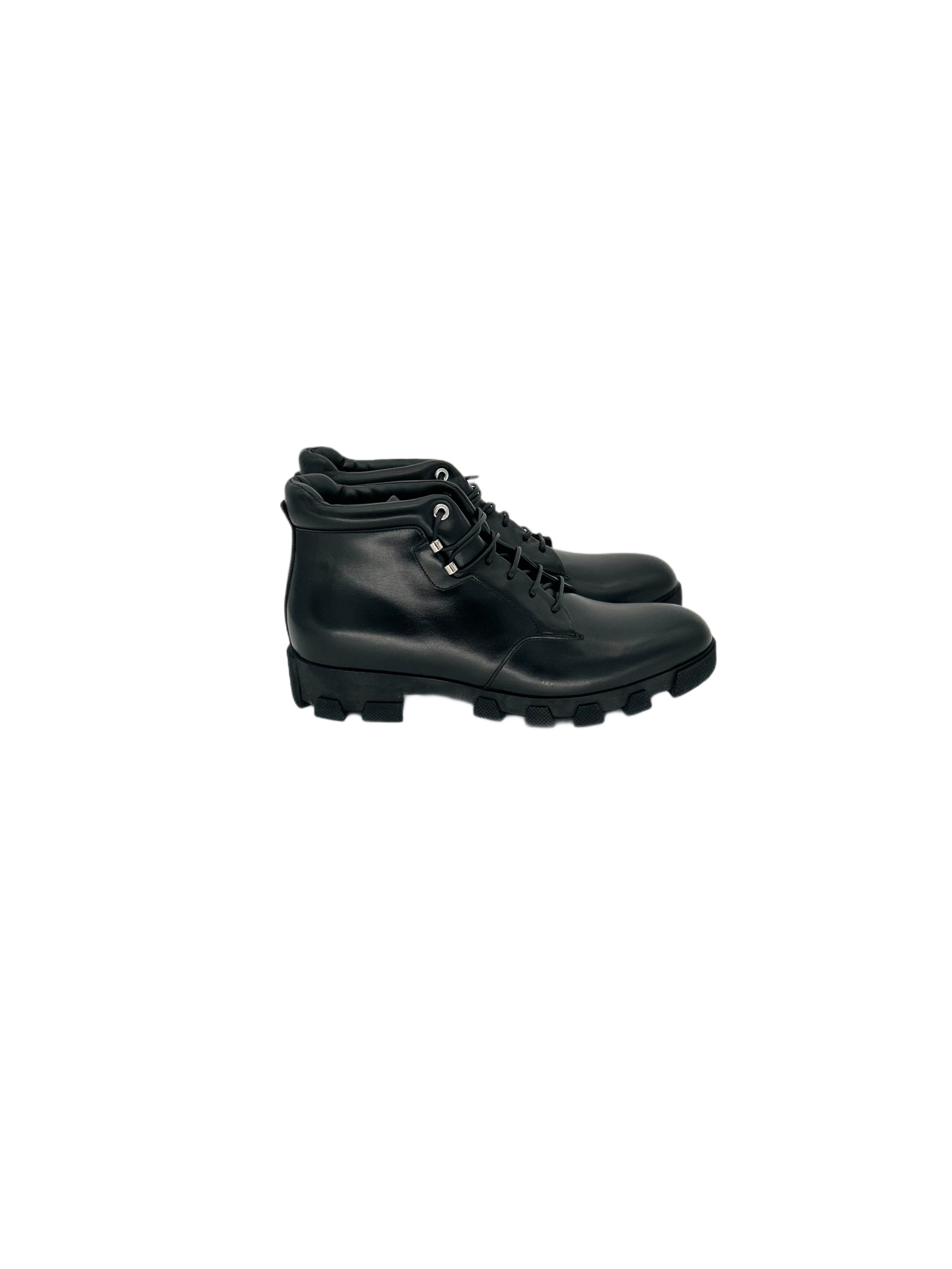 Balenciaga Balenciaga Black Leather Ankle Boots Size US 7 / EU 40 - 2 Thumbnail