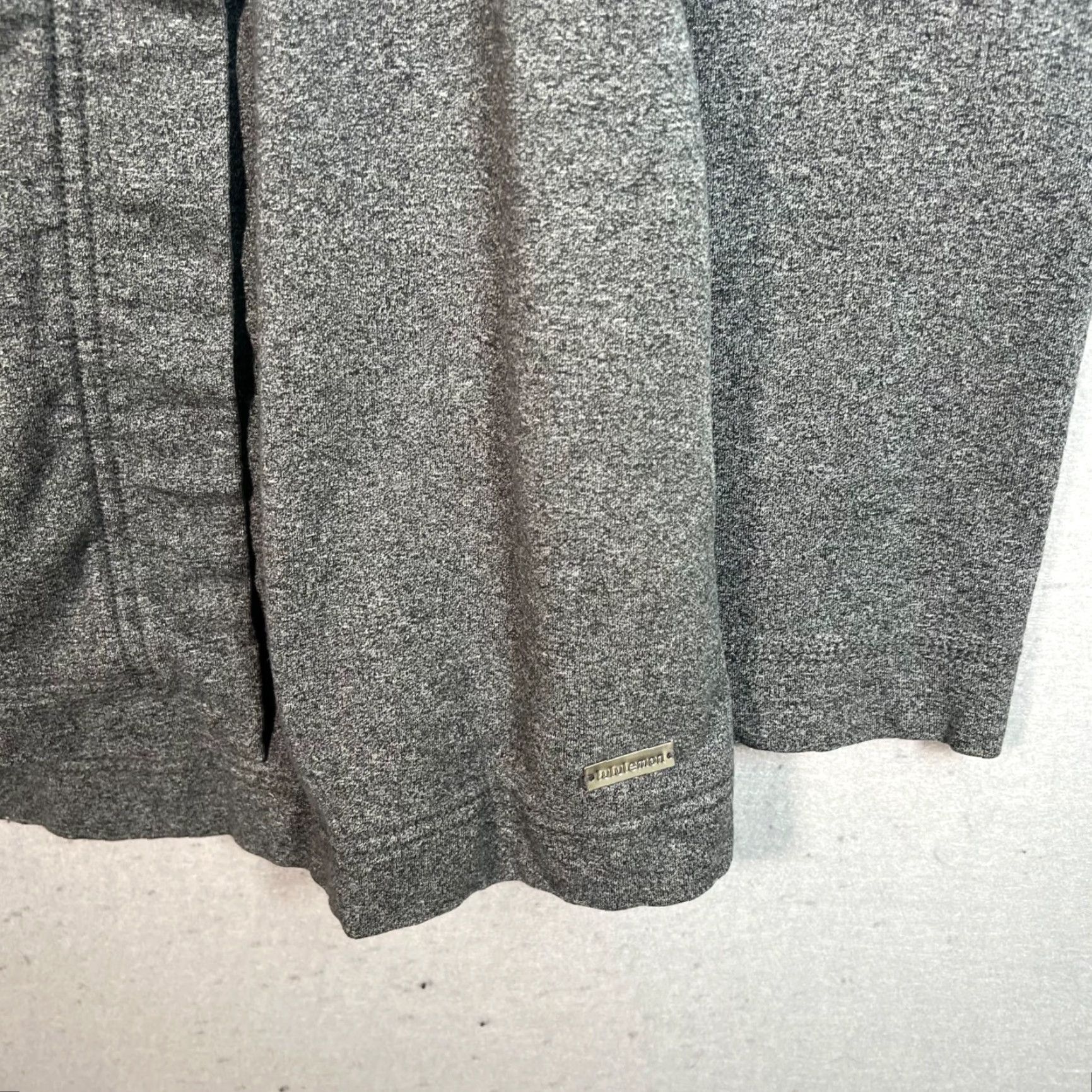 Lululemon Lululemon Savasana Wrap Asymmetrical Jacket Sweatshirt Gray Womens Size 8 Size M / US 6-8 / IT 42-44 - 7 Thumbnail