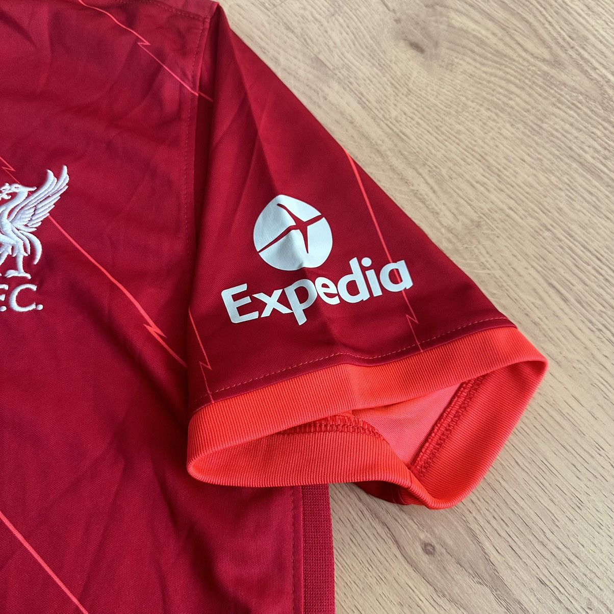 Nike Liverpool 2021/2022 Nike Home Soccer Jersey Size US XL / EU 56 / 4 - 3 Thumbnail