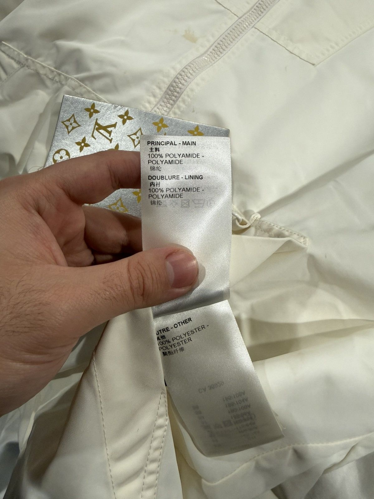 Louis Vuitton Louis Vuitton Staples White Monogram Reversible Windbreaker Size US S / EU 44-46 / 1 - 20 Thumbnail