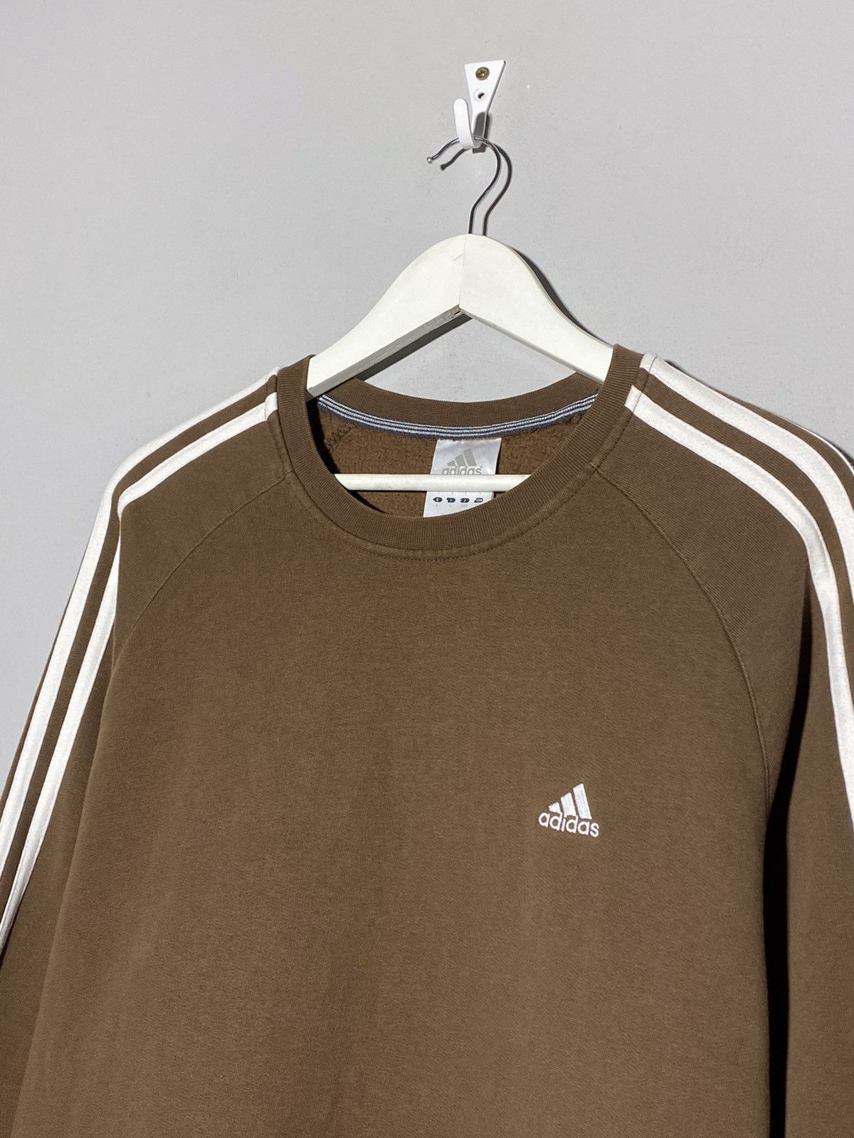Adidas 🔥 ADIDAS Y2K BROWN 3-STRIPES CREW SWEAT RETRO SPORT VIBE Size US L / EU 52-54 / 3 - 4 Thumbnail