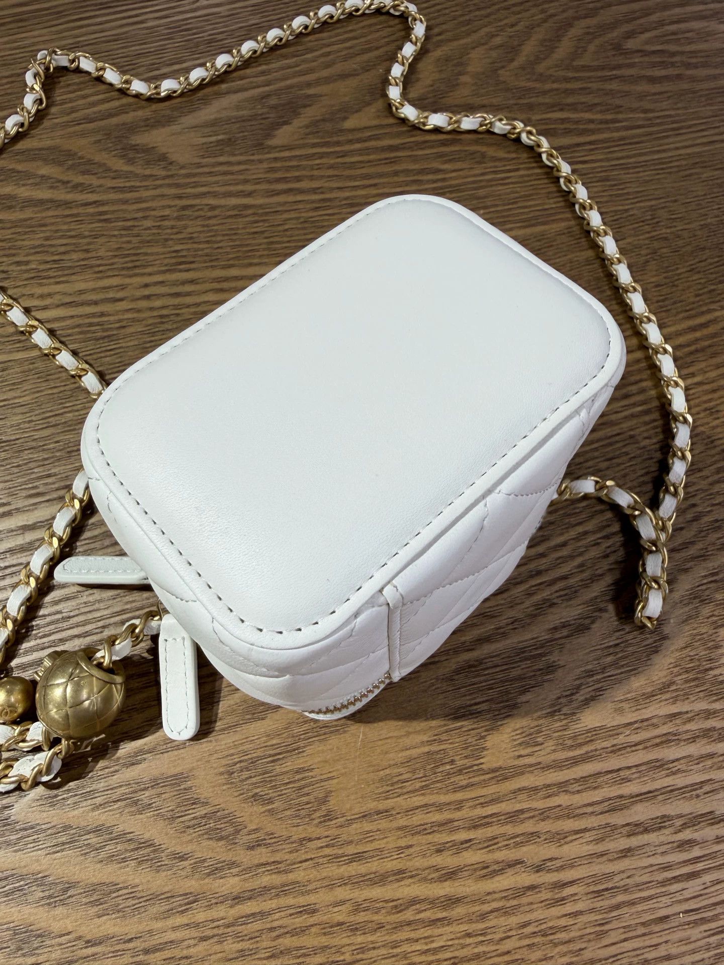 Chanel Chanel Crossbody Bag Lambskin 10x7x9cm Size ONE SIZE - 3 Thumbnail