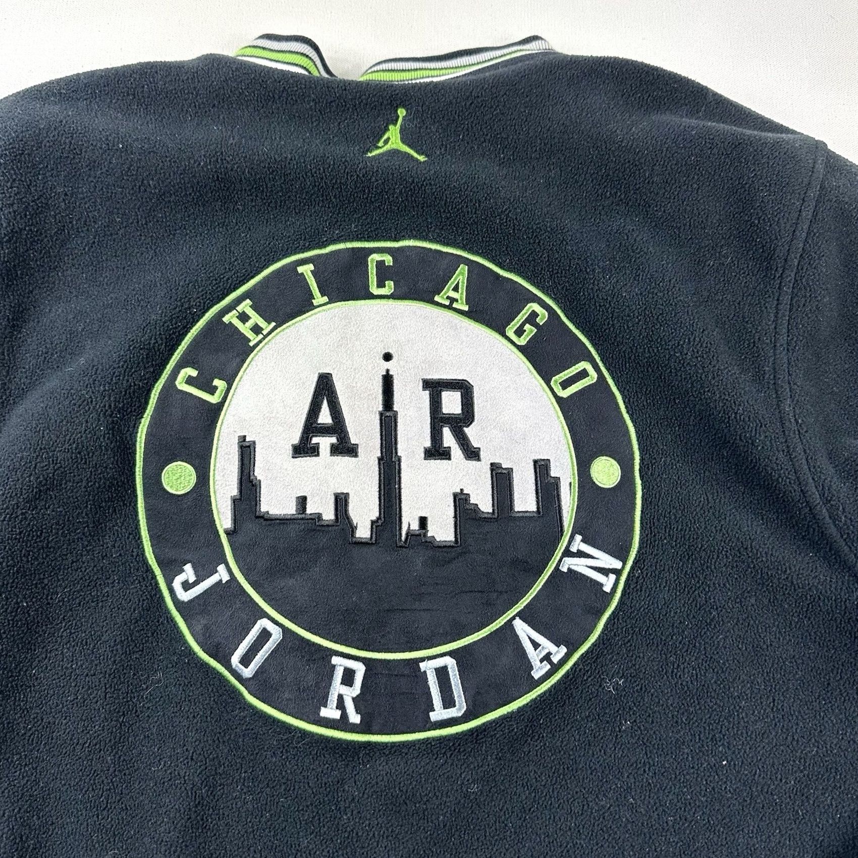 Jordan Brand VINTAGE Jordan Nike Air Chicago Full Zip Bomber Jacket Mens XL Black Green 243363 001 Size US XL / EU 56 / 4 - 3 Thumbnail