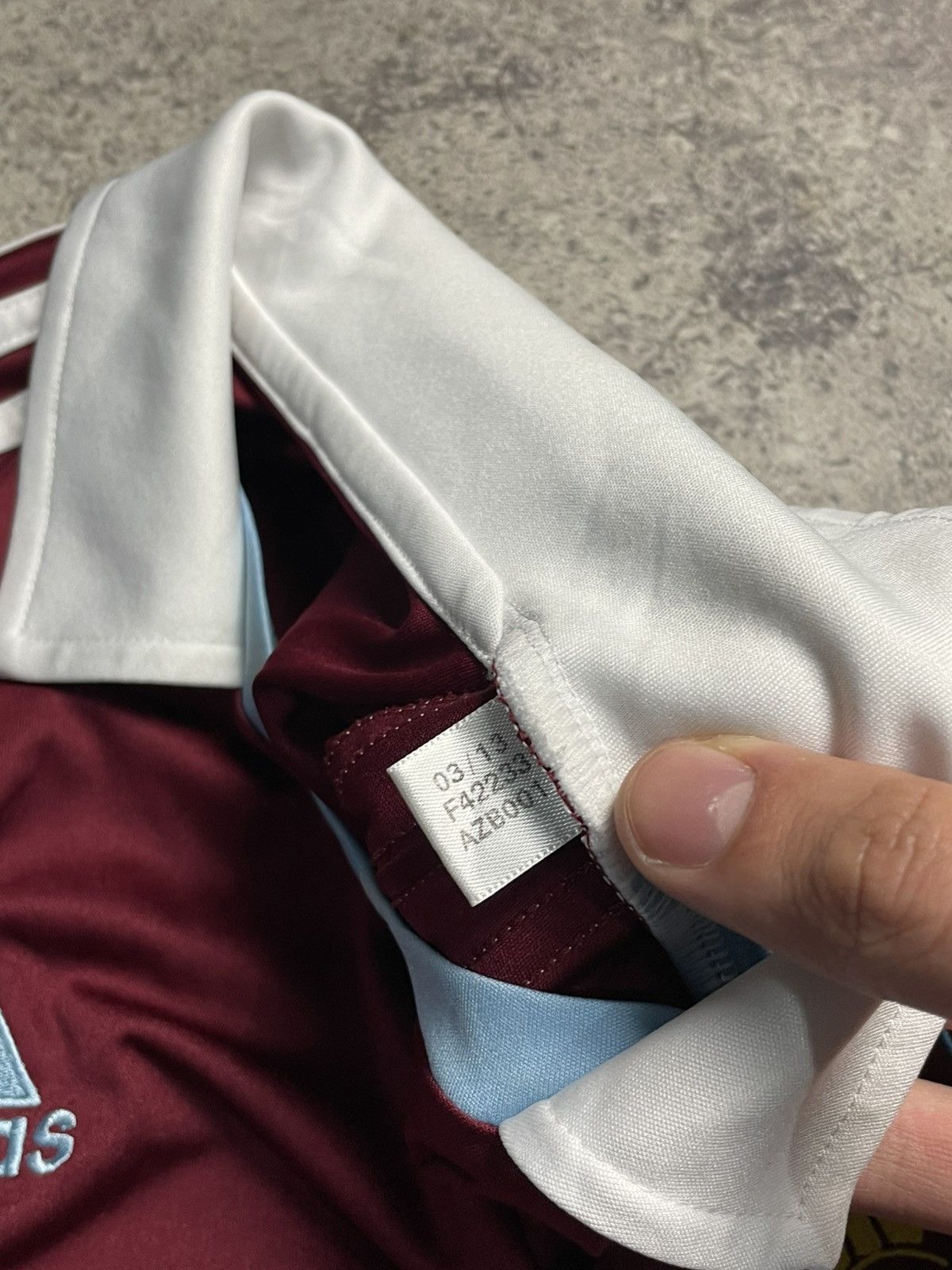 Adidas Adidas West Ham home jersey 2013/2014 size S Size US S / EU 44-46 / 1 - 6 Thumbnail