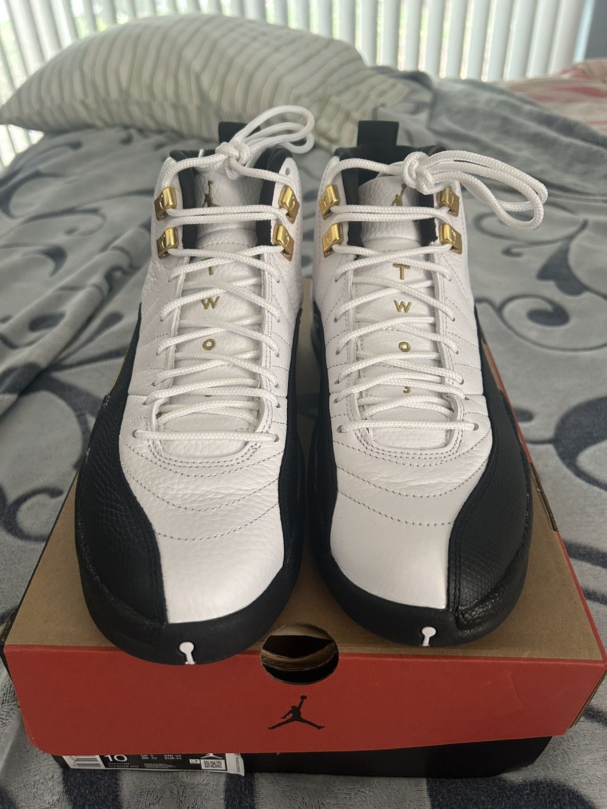 Jordan Brand Jordan 12 Royalty Taxi Size US 10 / EU 43 - 3 Thumbnail