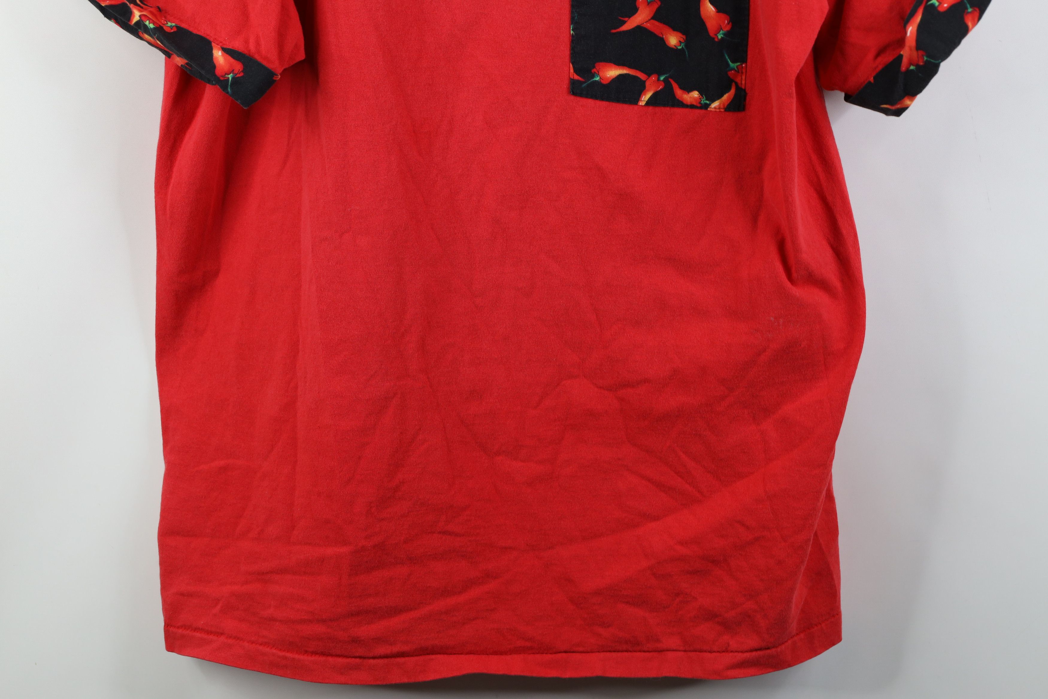 Vintage Vintage 90s Streetwear Hot Chili Peppers Pocket T-Shirt USA Size US XL / EU 56 / 4 - 3 Thumbnail