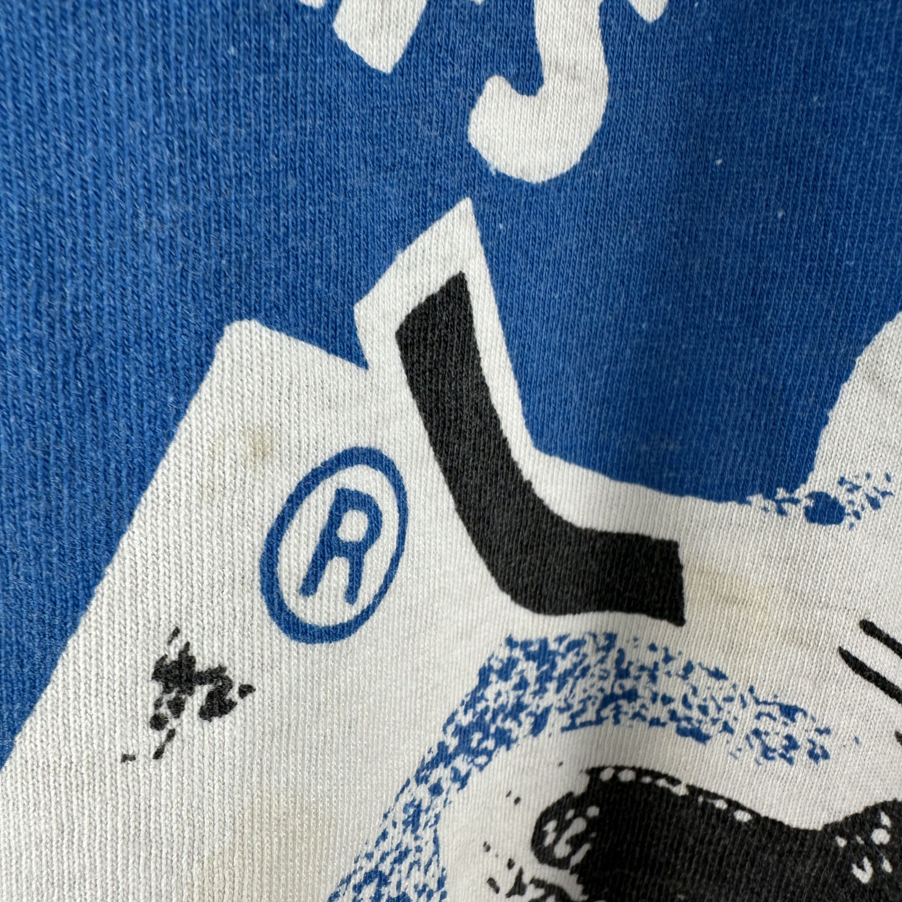 Vintage ​90s Toronto Maple Leafs All Over Print NHL AOP XL T-shirt Size US XL / EU 56 / 4 - 7 Thumbnail