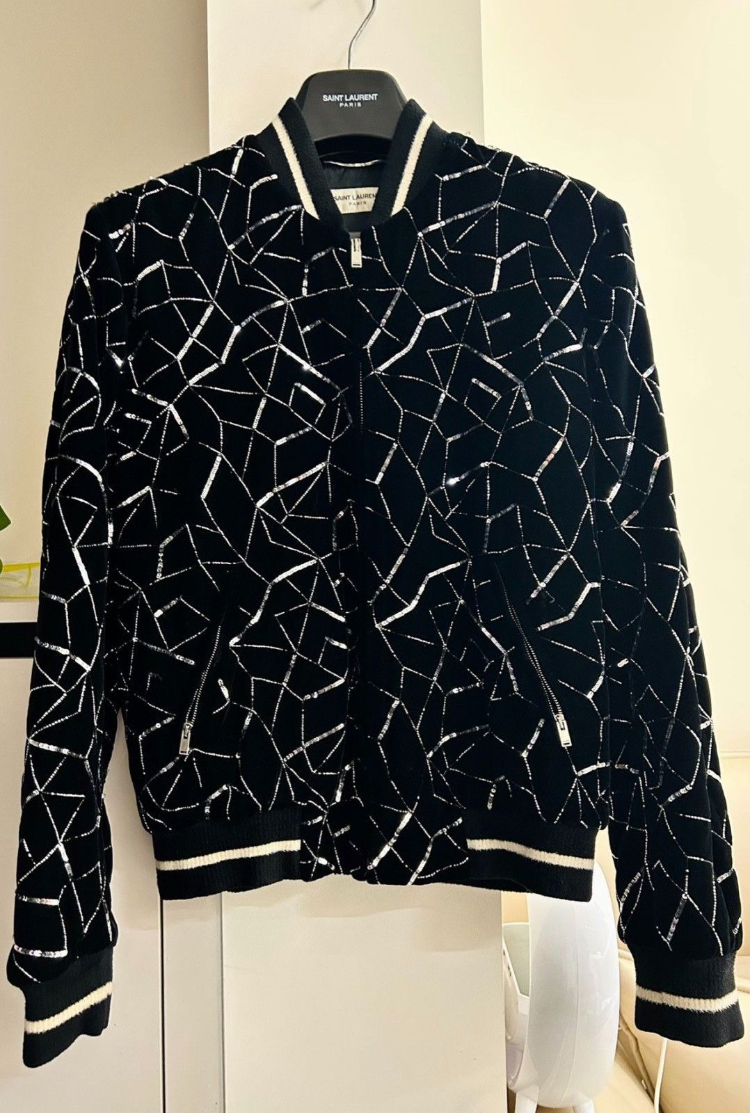 Saint Laurent Paris Saint Laurent FW19 Runway Sequin Embellished VelvetJacket Size US S / EU 44-46 / 1 - 1 Thumbnail