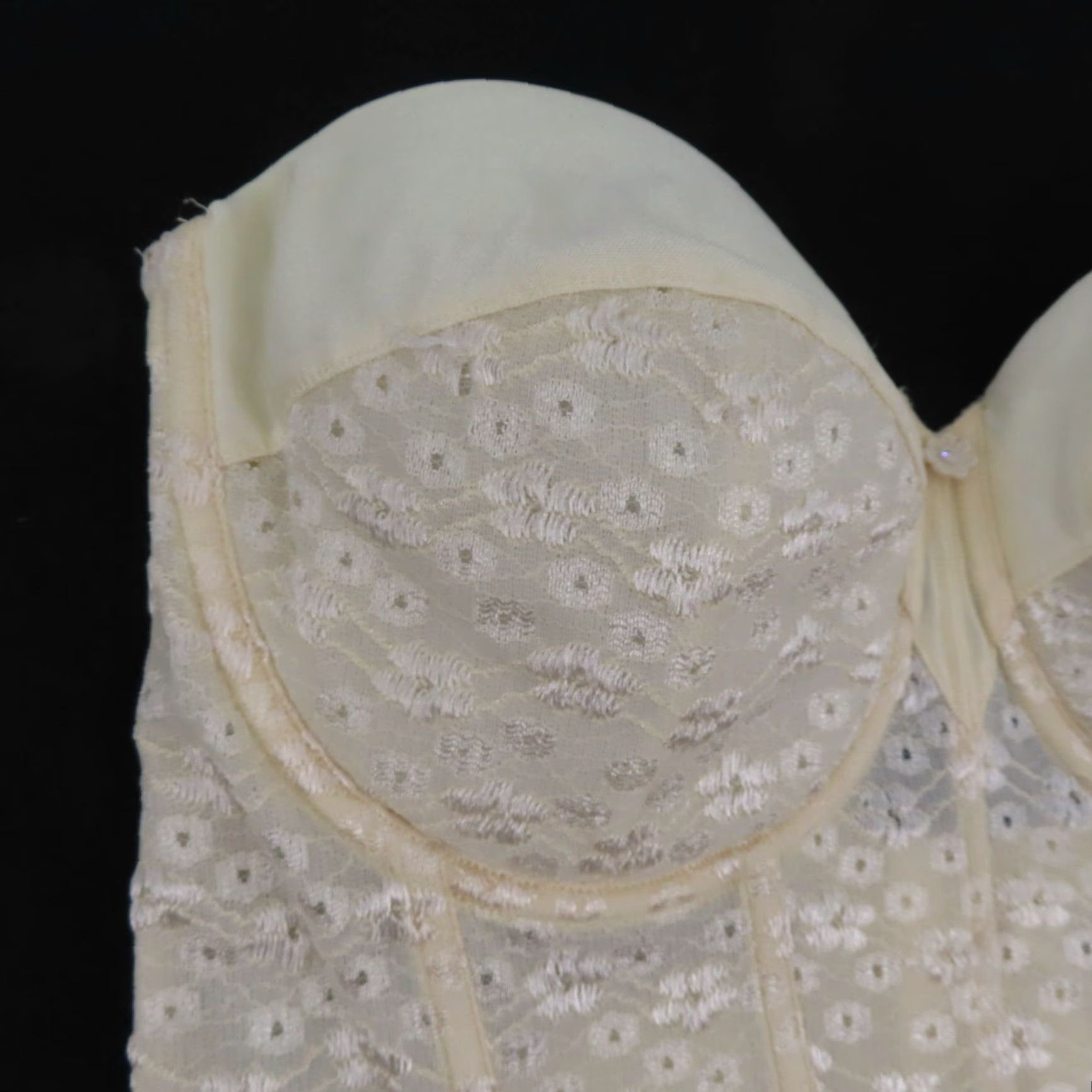 Vintage Dominique Bra 40D Longline Strapless Underwire Floral Ivory Chopper 8639 Womens Size ONE SIZE - 2 Thumbnail