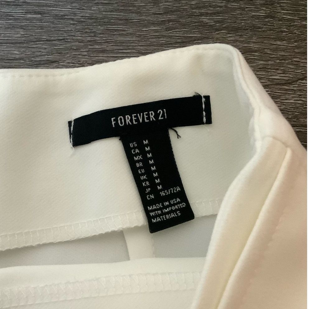 Forever 21 Forever 21 Mid Rise Wide Leg with Buckle Belt Dress Pants M Size 30" / US 8 / IT 44 - 3 Thumbnail