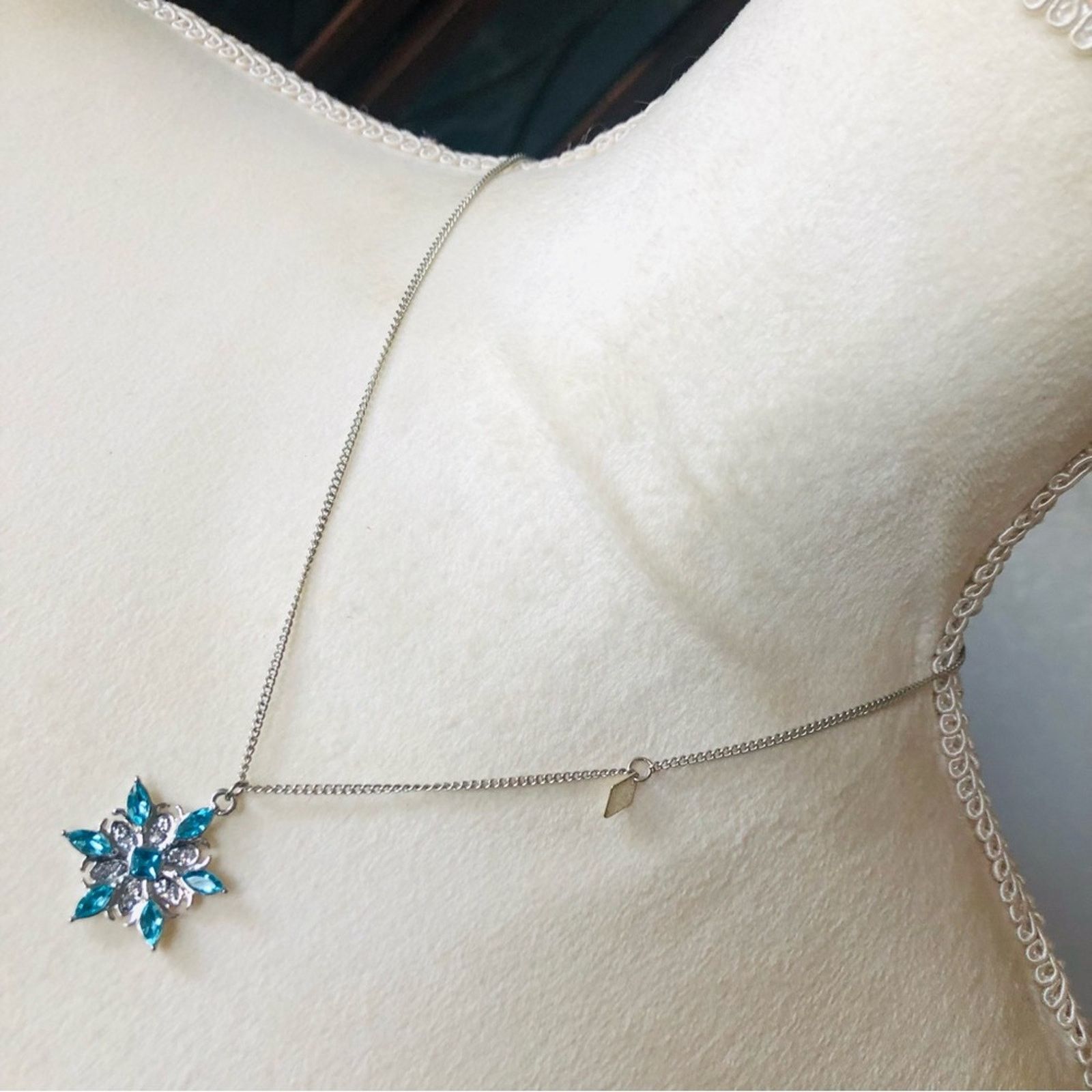 Handmade Hand crafted marquis snowflake on chain necklace Size ONE SIZE - 1 Thumbnail