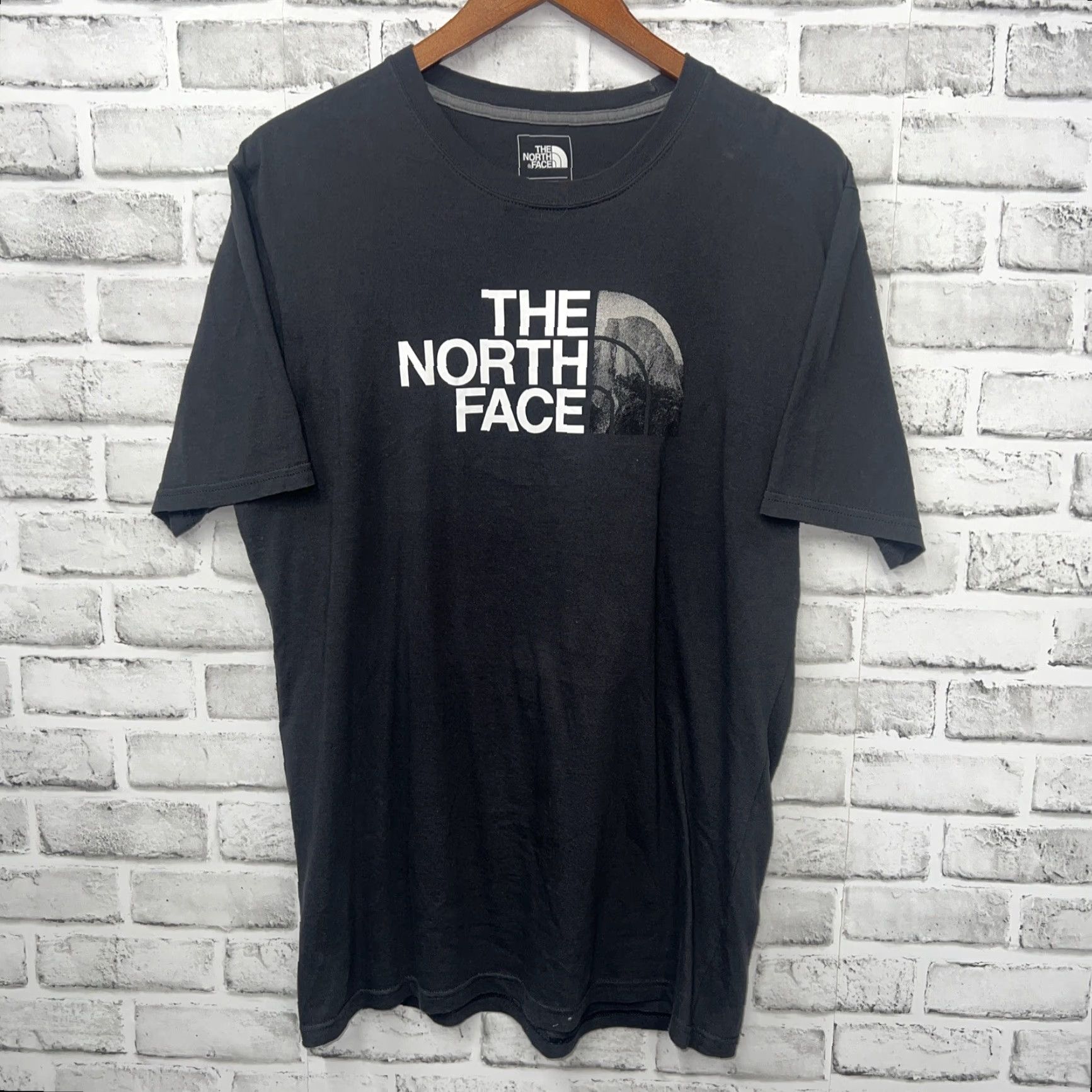 The North Face The North Face Logo T-Shirt Mens Size M Gray Size US M / EU 48-50 / 2 - 2 Thumbnail