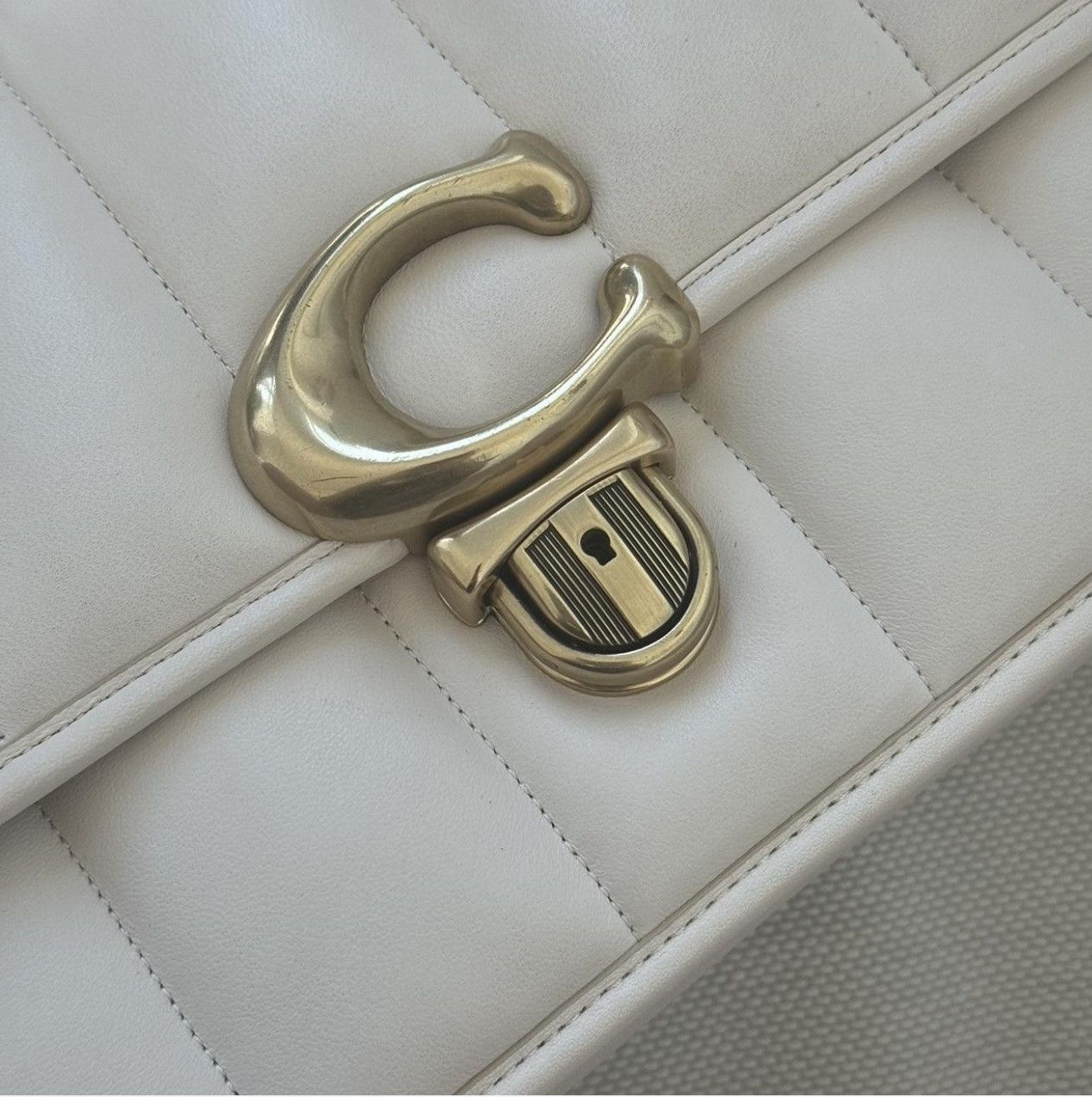 Coach Coach Pillow Tabby Shoulder Bag 26 – Chalk White Size ONE SIZE - 5 Thumbnail