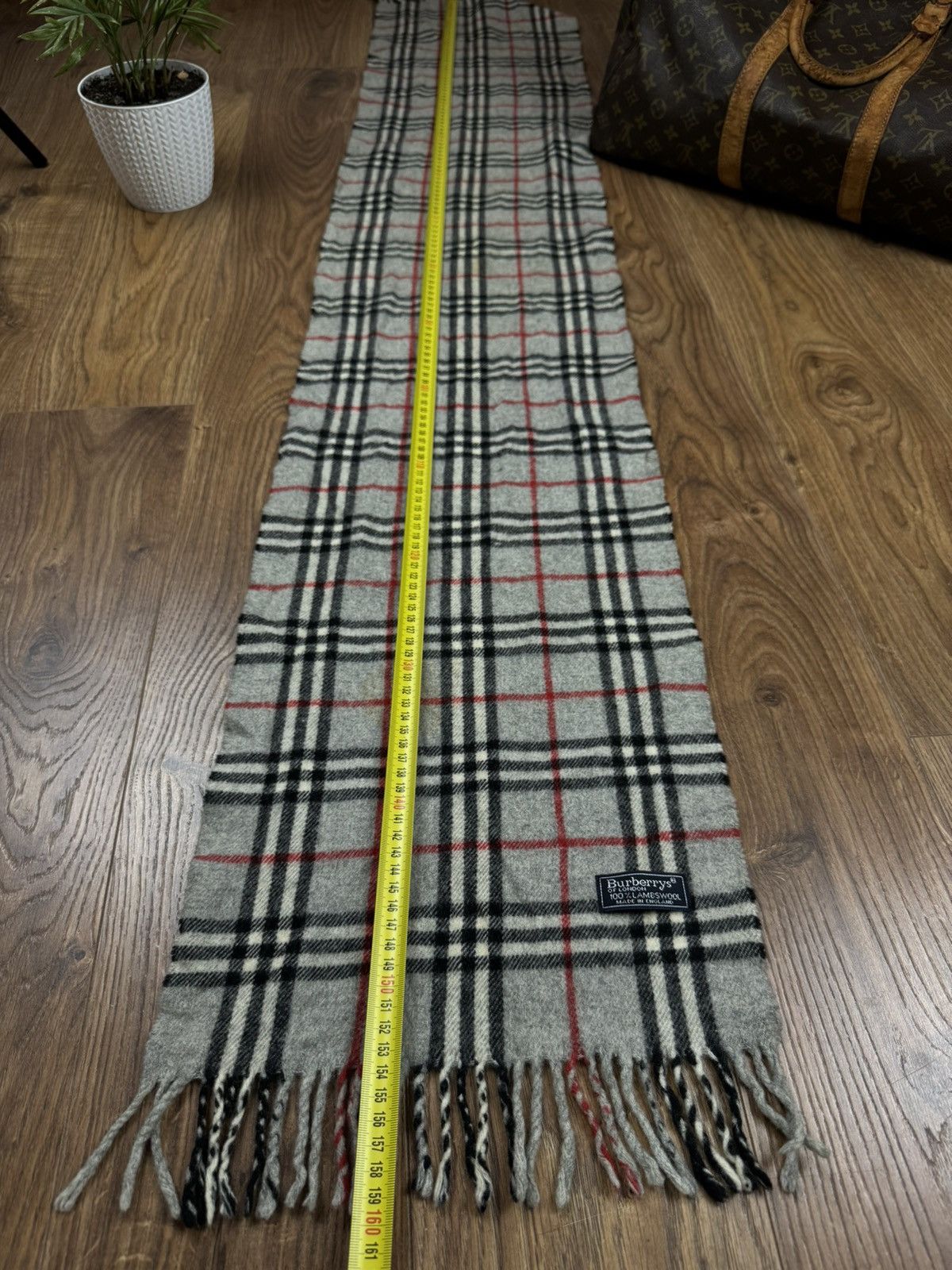 Burberry Vintage wool scarf Burberry’s 90s original luxury item Size ONE SIZE - 4 Thumbnail