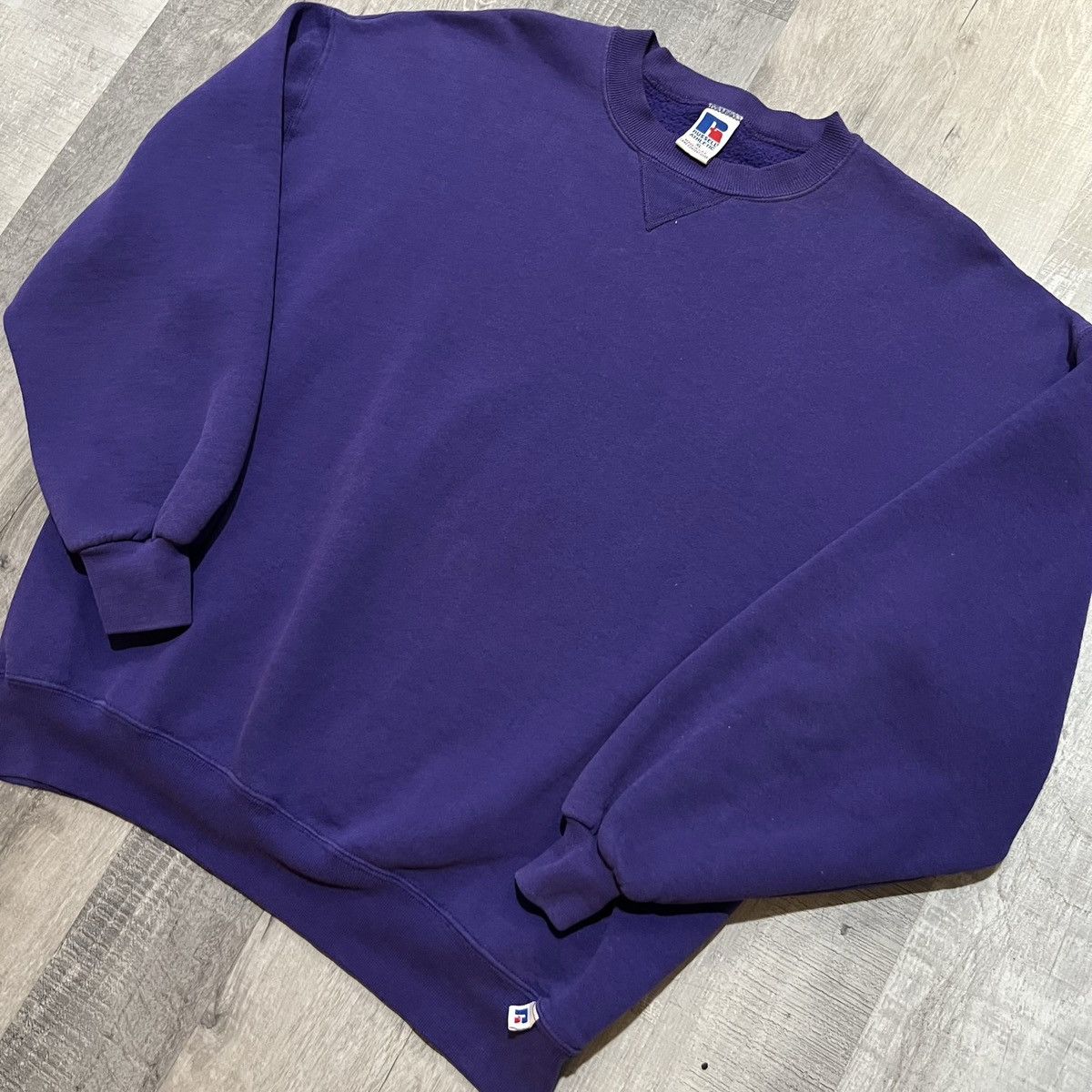 Russell Athletic × Vintage Russell Athletic VTG 90s Blank Purple Crewneck Sweatshirt Size US XL / EU 56 / 4 - 2 Thumbnail