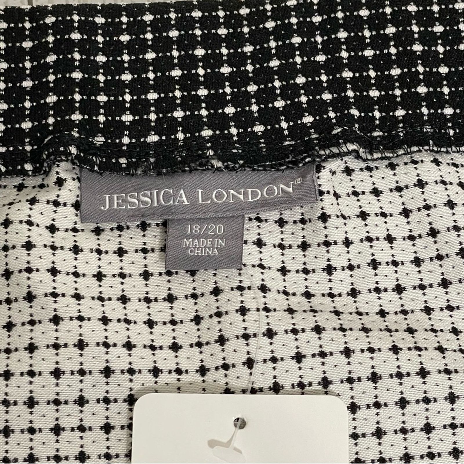 Other JESSICA LONDON Black White Box Plaid Faux Wrap Skirt NWT Size 40" / US 18 - 7 Thumbnail