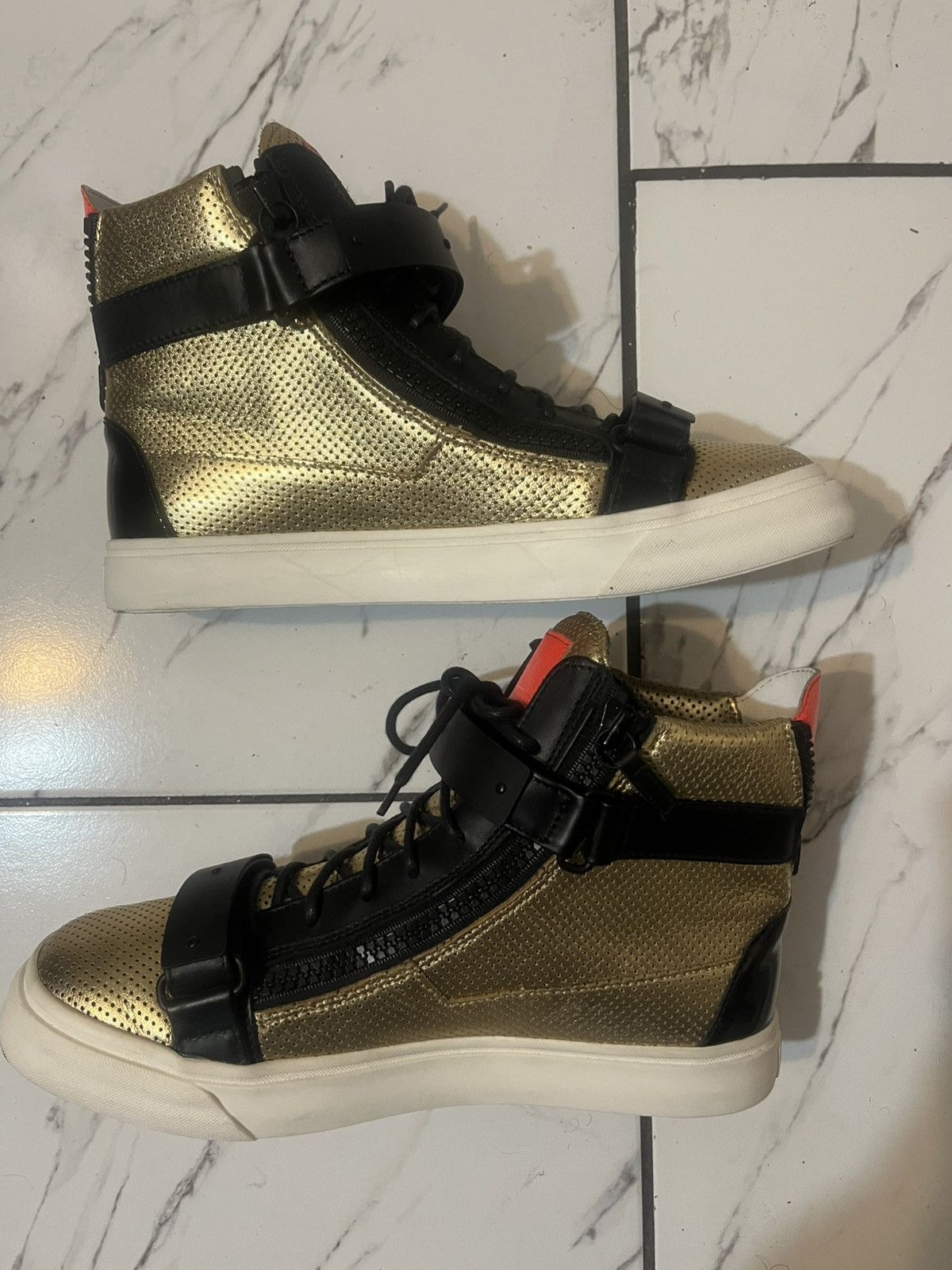 Giuseppe Zanotti Giuseppe Zanotti High-Top Sneakers (EU 42) Size US 9 / EU 42 - 4 Thumbnail