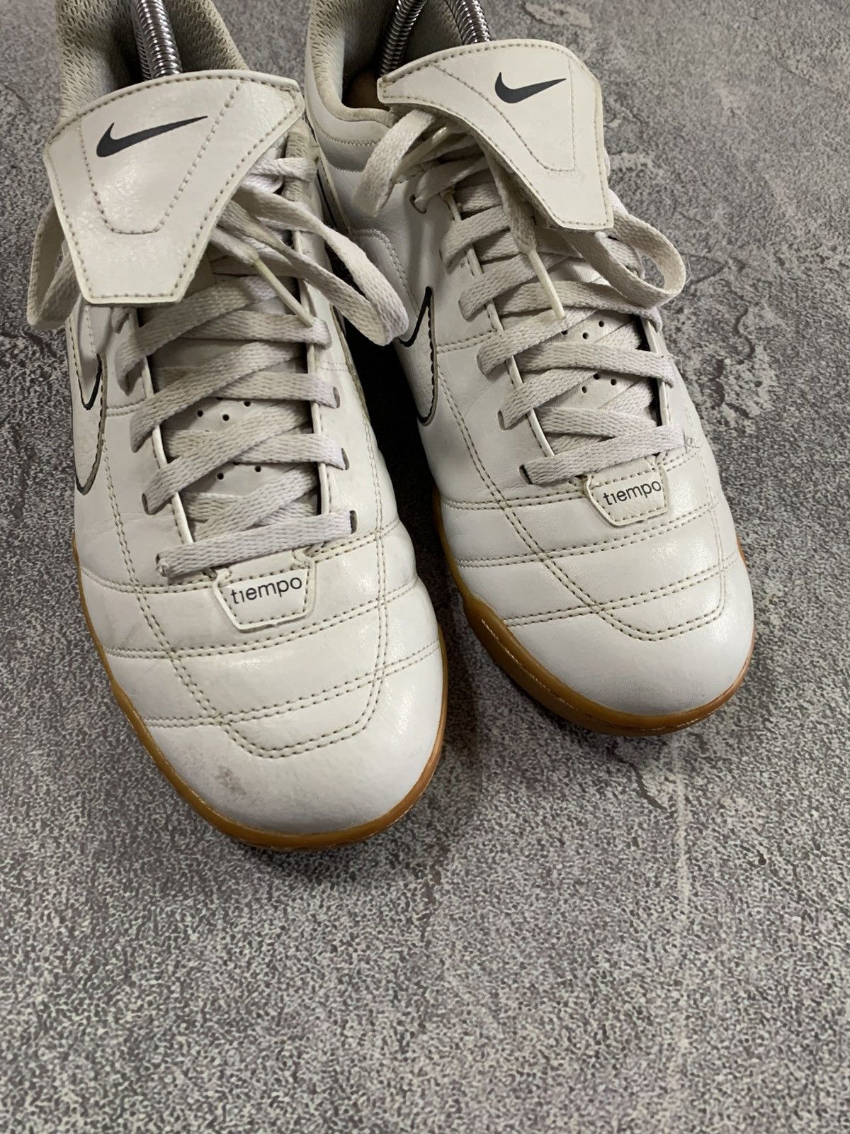 Nike 2009 Nike Tiempo Natural II Leather Futsal Shoes Size EU 43 Size US 9 / EU 42 - 3 Thumbnail
