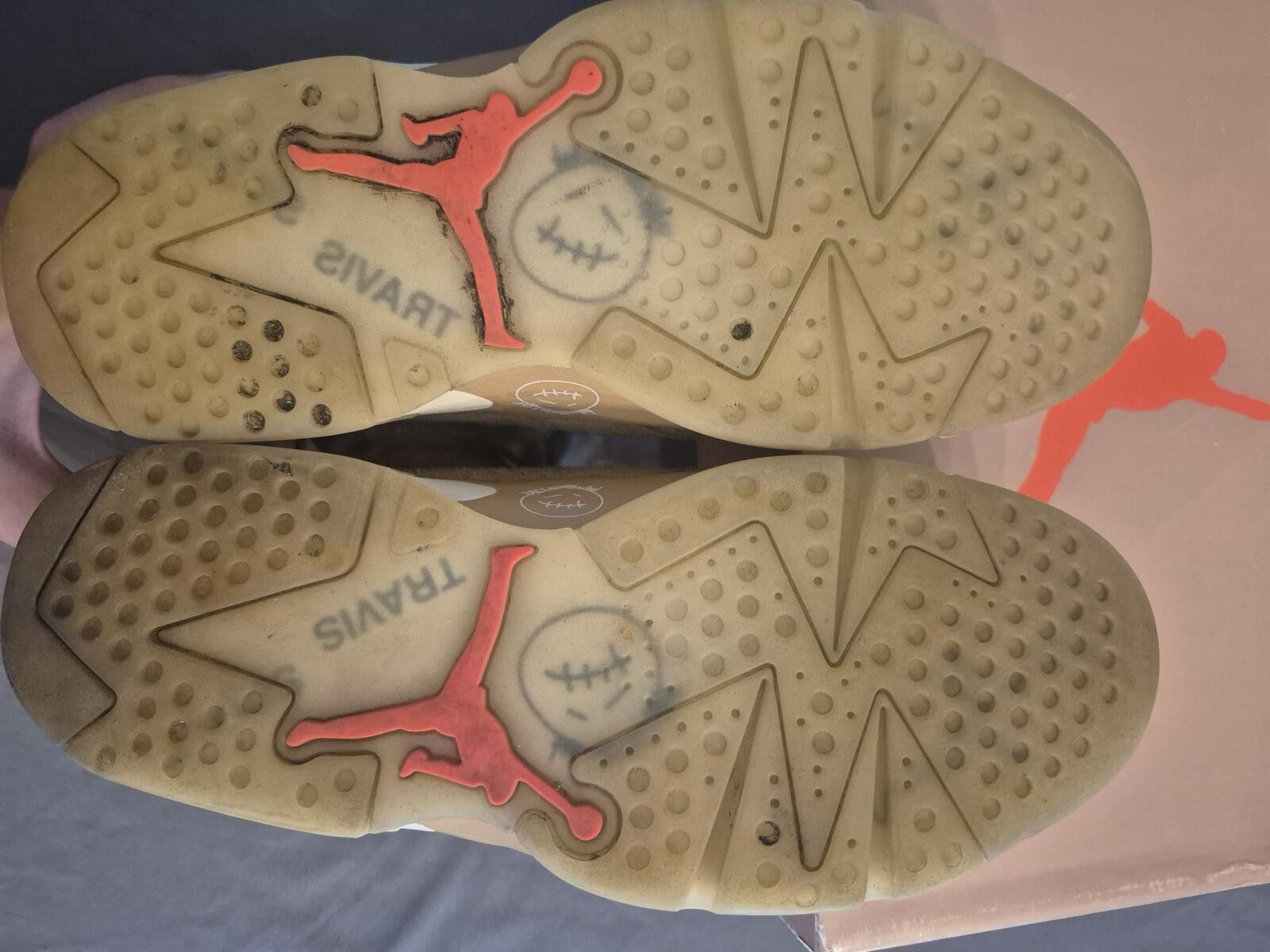Jordan Brand Air Jordan 6 x Travis Scott “British Khaki” Size 9 Size US 9 / EU 42 - 12 Thumbnail