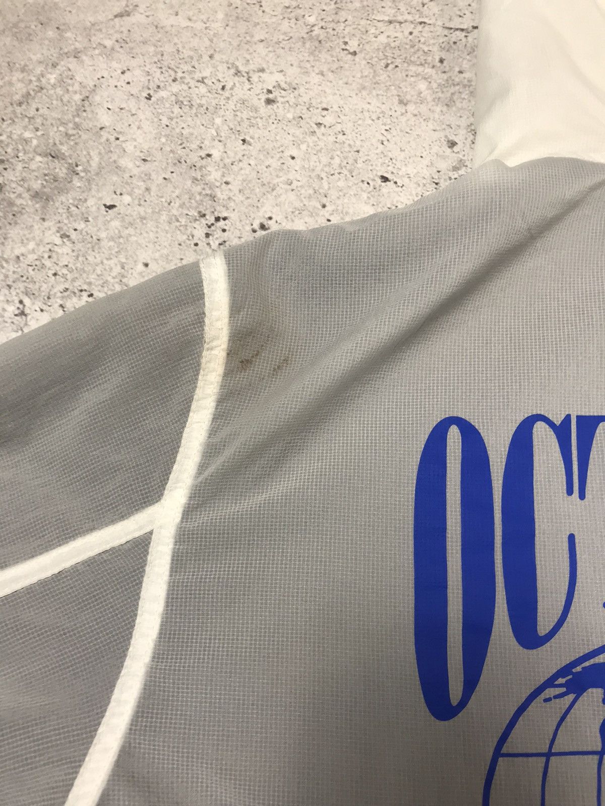 Drake 2021 OVO Globe Logo lightweight windbreaker White Size US M / EU 48-50 / 2 - 18 Thumbnail