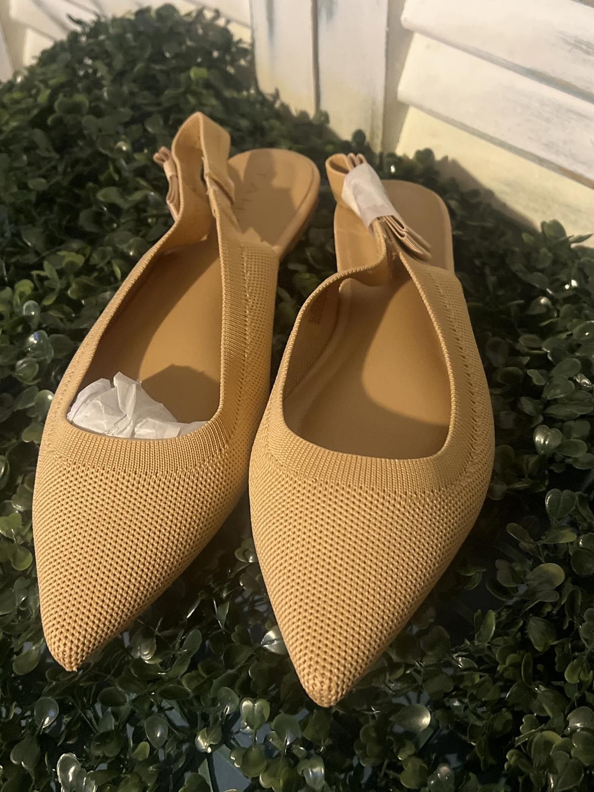 Elie Tahari Tahari Beige Vegan Textile Slingback Flats, Size 10 Size US 10 / IT 40 - 7 Thumbnail