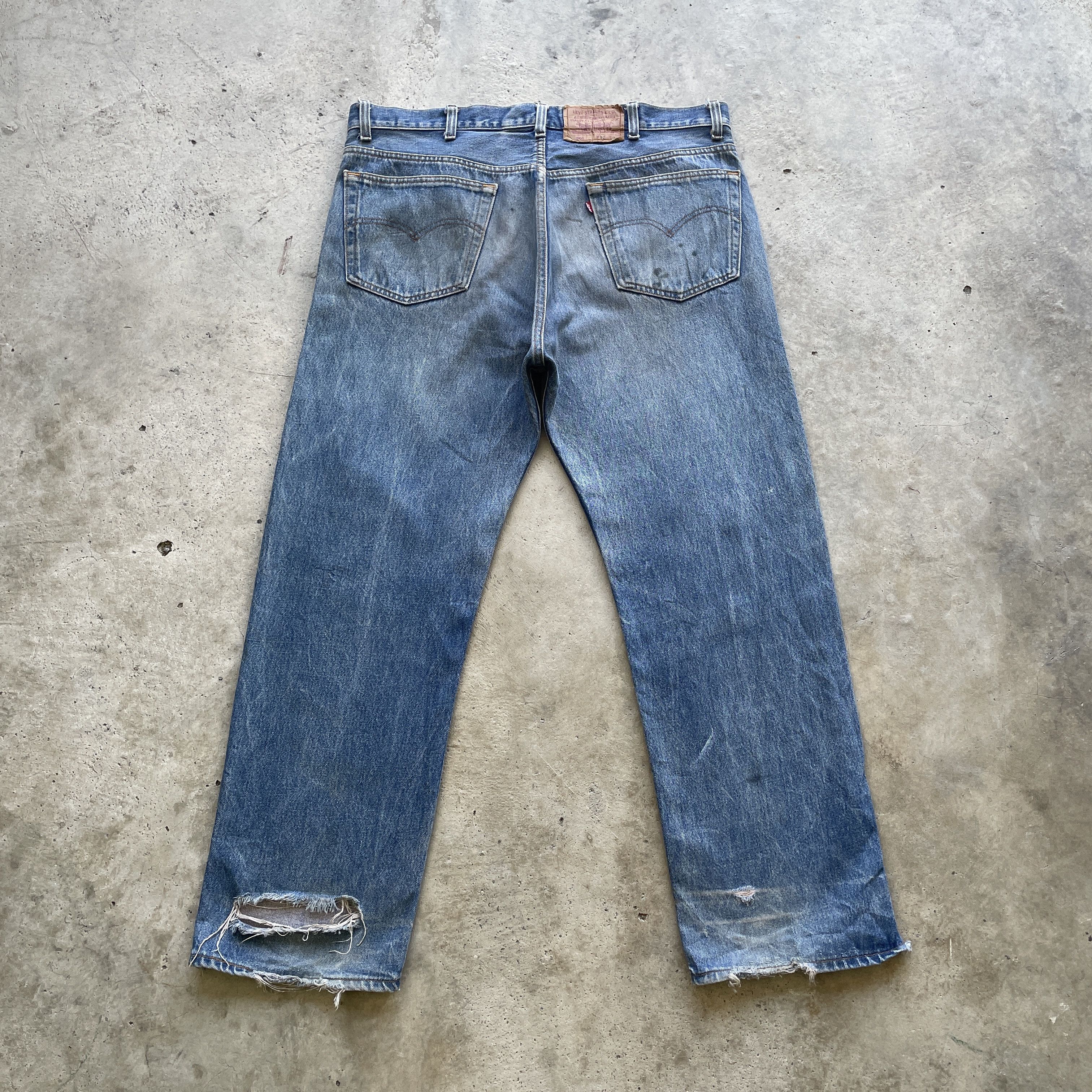 Levi's Vintage Clothing 90s VINTAGE LEVI’S 501 DENIM FADED MUDWASH JEANS PANTS W39 Size US 39 - 13 Thumbnail