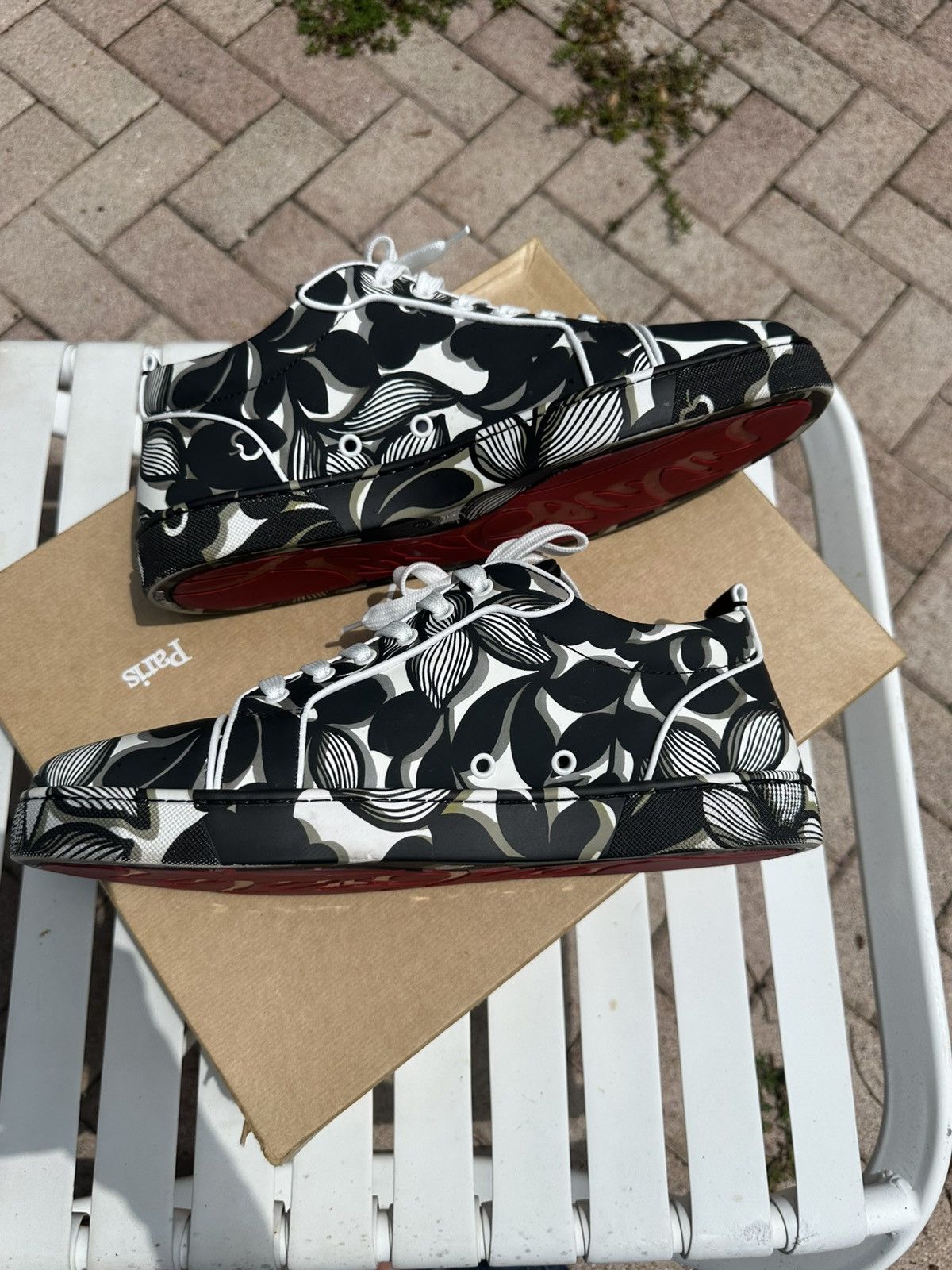 Christian Louboutin Floral pattern men’s Christian louboutins Size US 12 / EU 45 - 3 Thumbnail