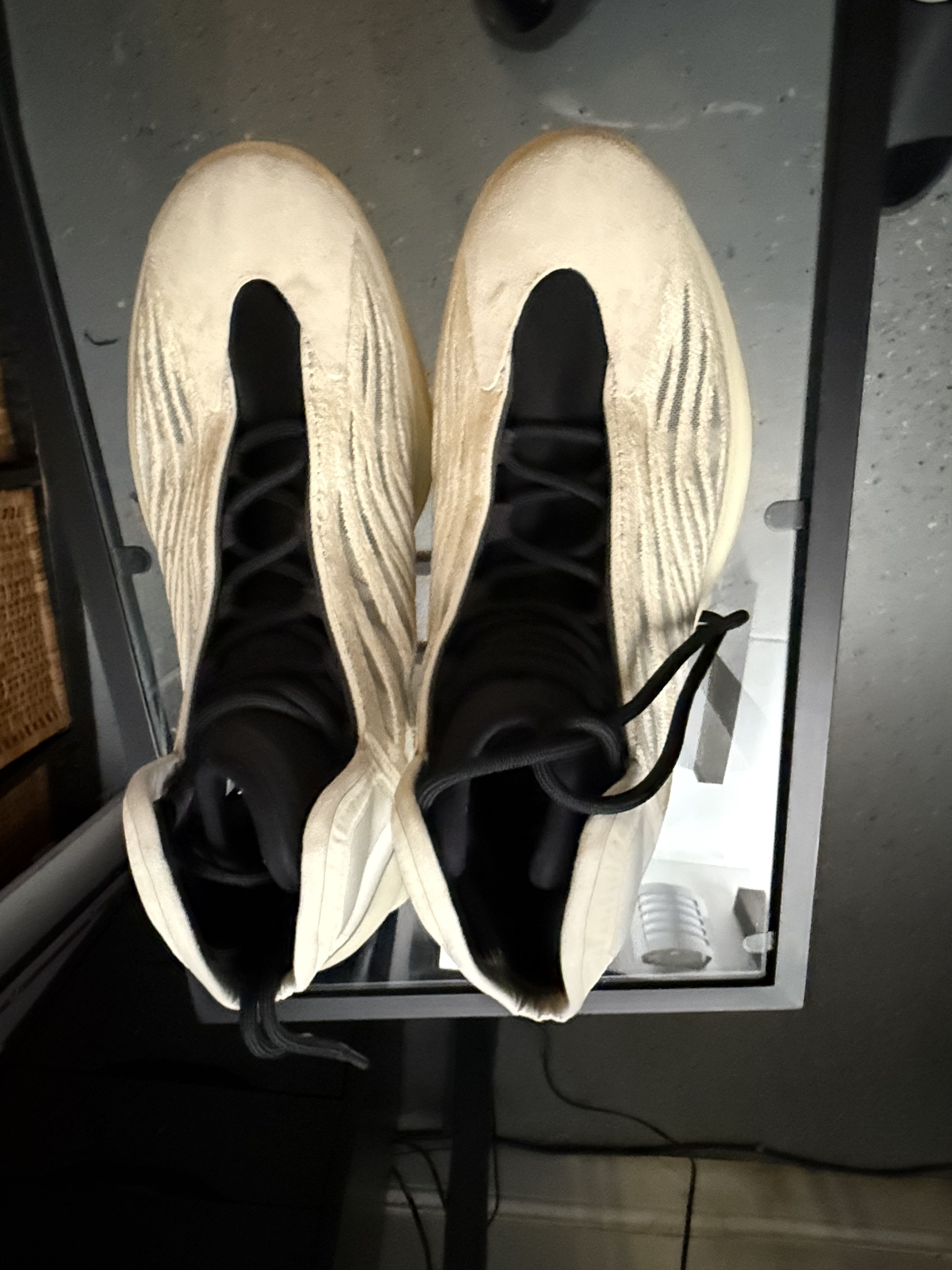 Adidas adidas Yeezy QNTM Mist Slate Size US 11 / EU 44 - 1 Thumbnail
