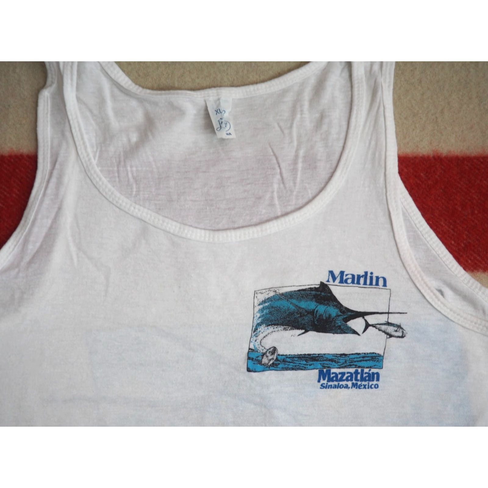 Vintage VTG 80s Fajer Mazatlan Mexico Marlin Fish Tuna Art White Tank Top T-Shirt M Mens Cotton Sleeveless Graphic Tee 1980s Size US M / EU 48-50 / 2 - 6 Thumbnail