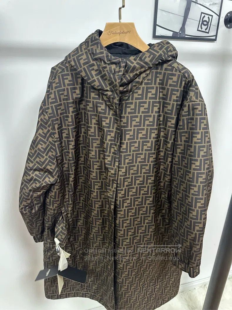 Fendi Fendi Logo Print Hooded Coat Size L / US 10 / IT 46 - 1 Thumbnail