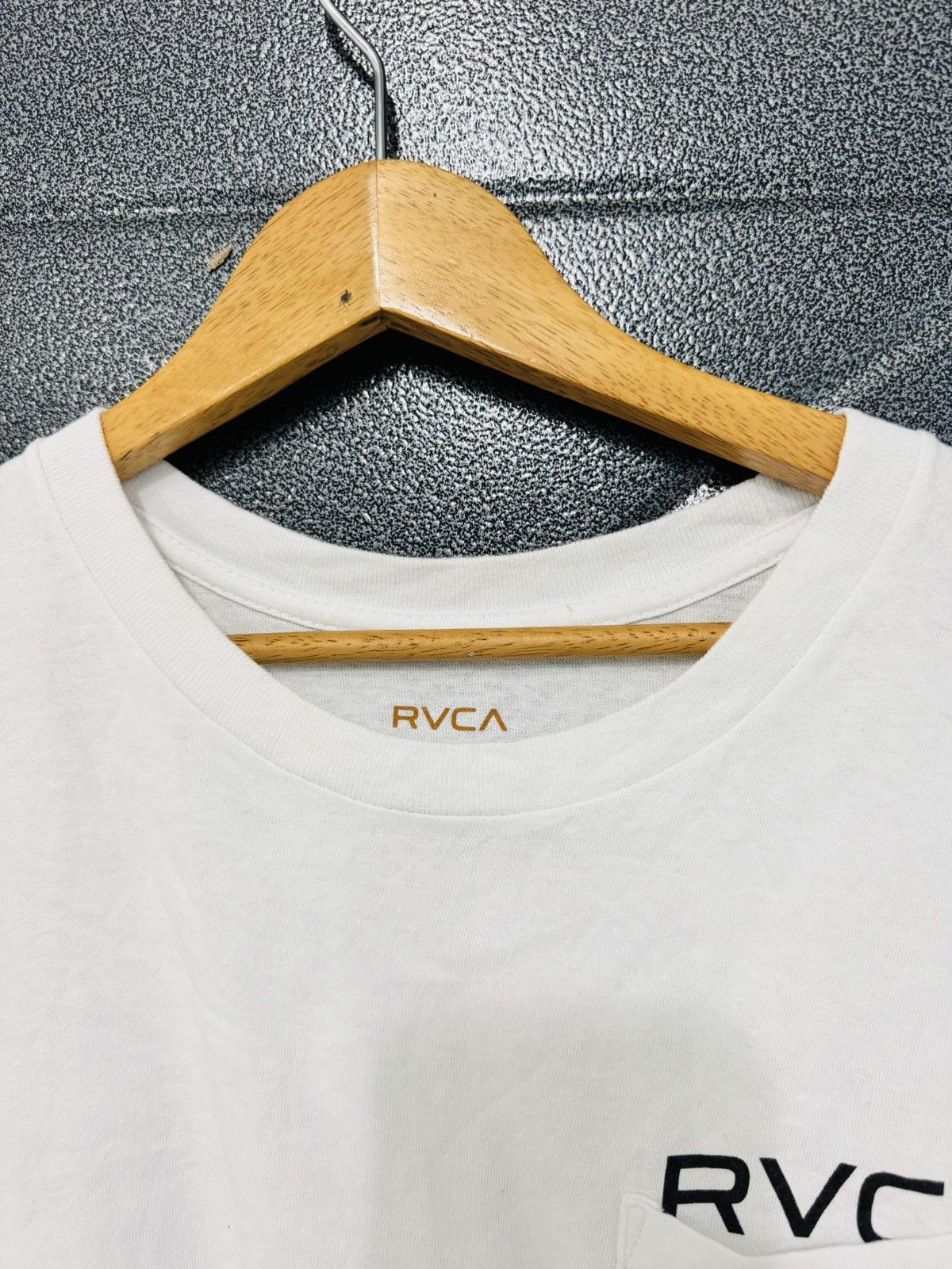 RVCA RVCA Tee Small Pocket Tee Size US M / EU 48-50 / 2 - 4 Thumbnail