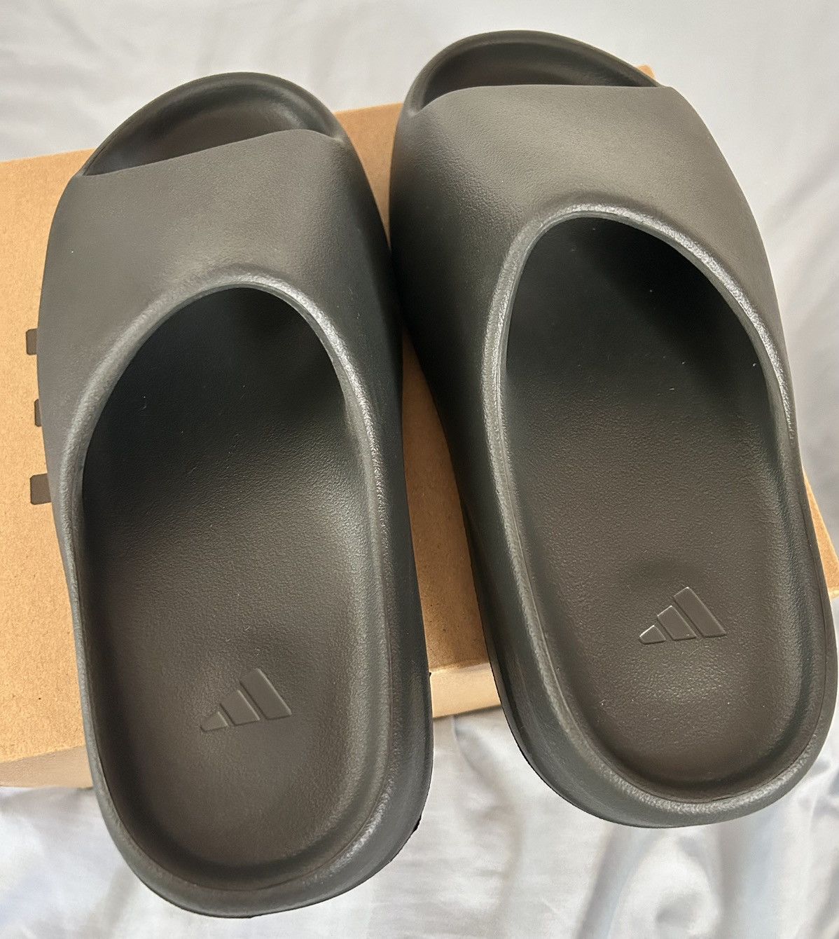 Adidas × Kanye West × Yeezy Yeezy Slides Dark Onyx | Grailed