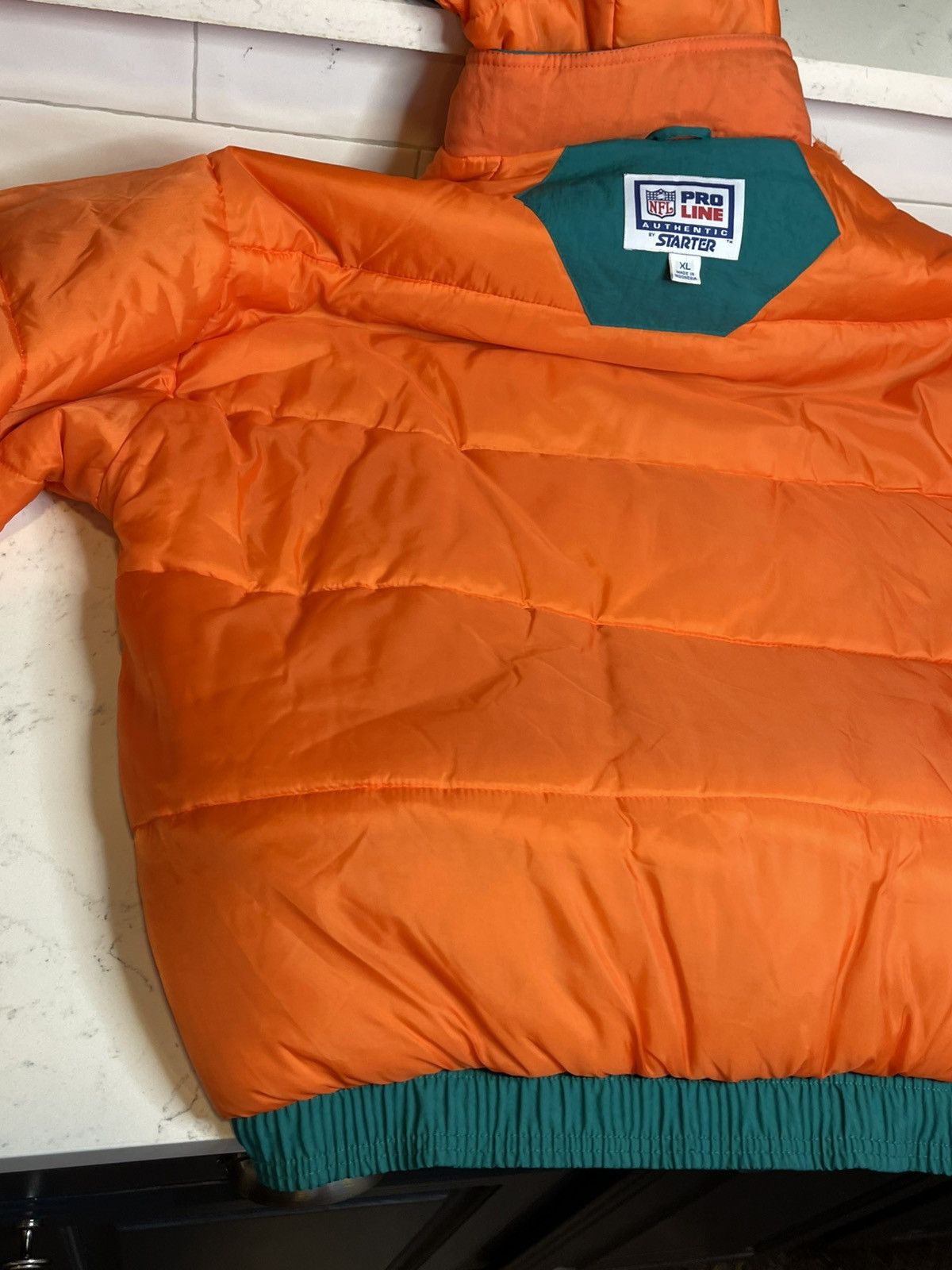 Apex One × Pro Line Miami Dolphins NFL Pro Line Apex One Starter Jacket XL VGC! Size US XL / EU 56 / 4 - 16 Thumbnail