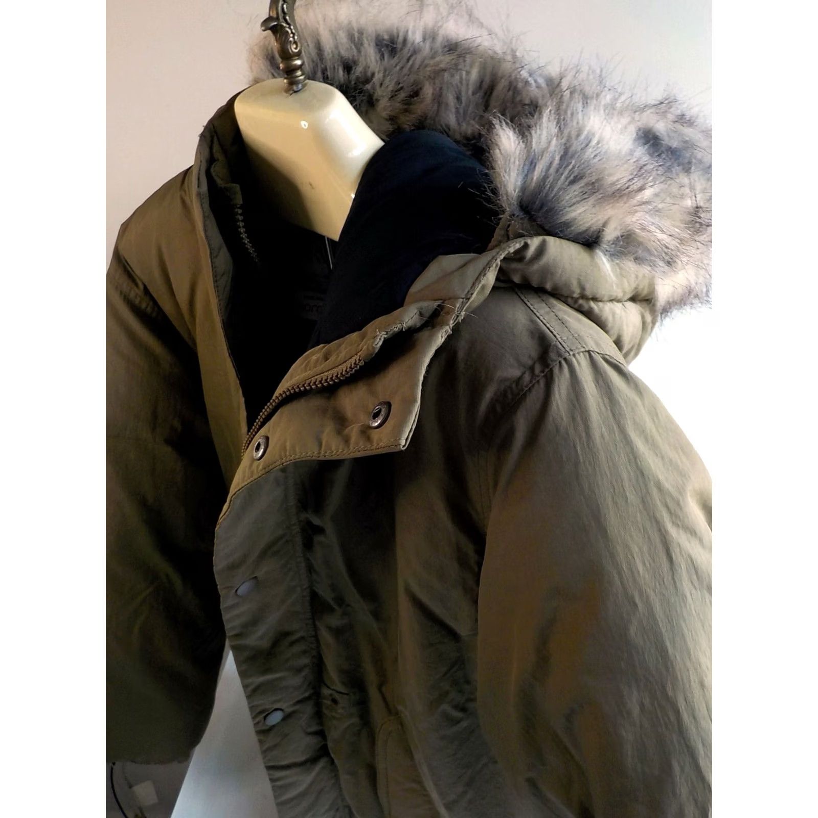 Zara VINTAGE? (No) Zara Sorona Puffer Coat/Jacket Hooded w/Faux Fur Trim-Green-SZ 13/14 NWT Women Coat Winter Puffer 13/14 Green Womens Size XL / US 12-14 / IT 48-50 - 7 Thumbnail
